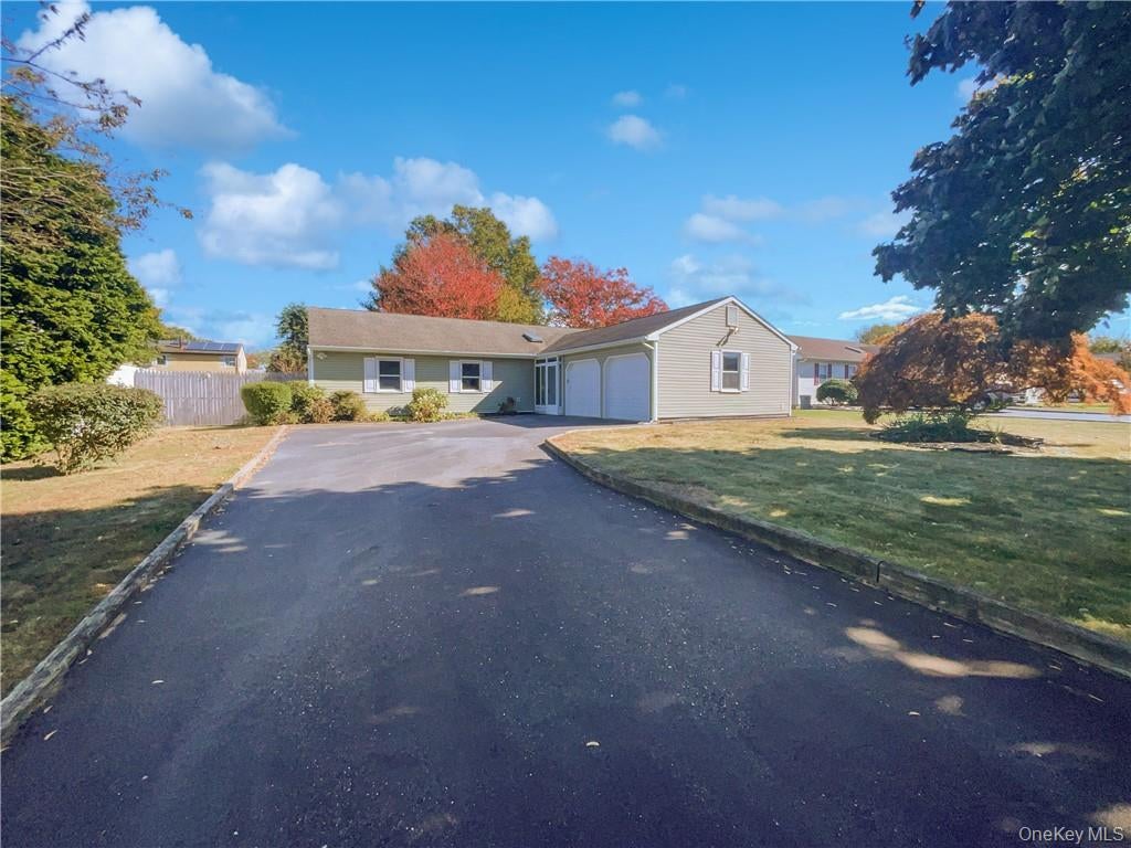 11 Frost Valley Drive — photo