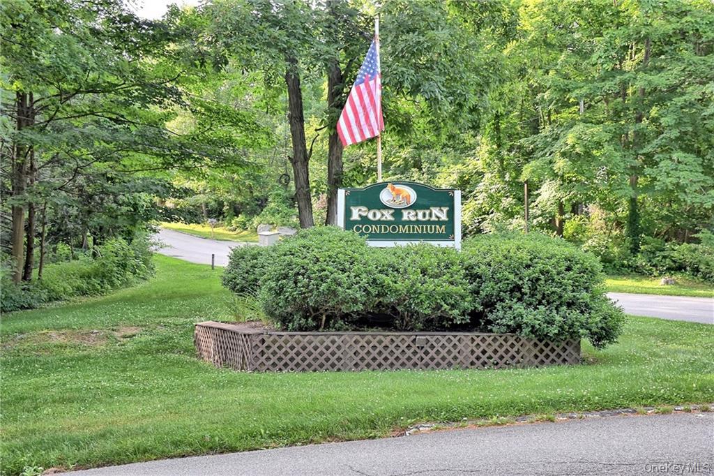 215 Fox Run Lane — photo