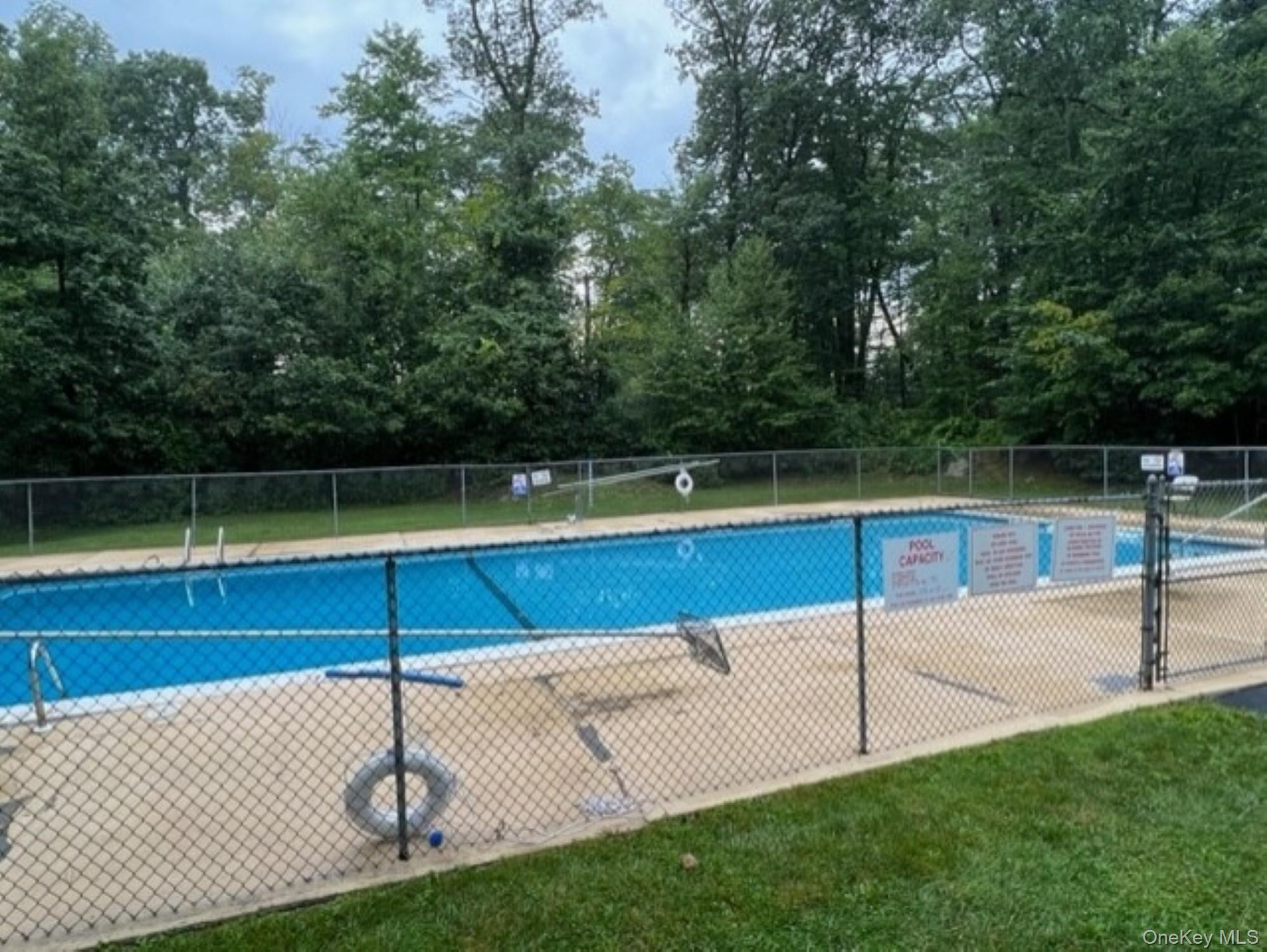 315 Fox Run Lane — photo