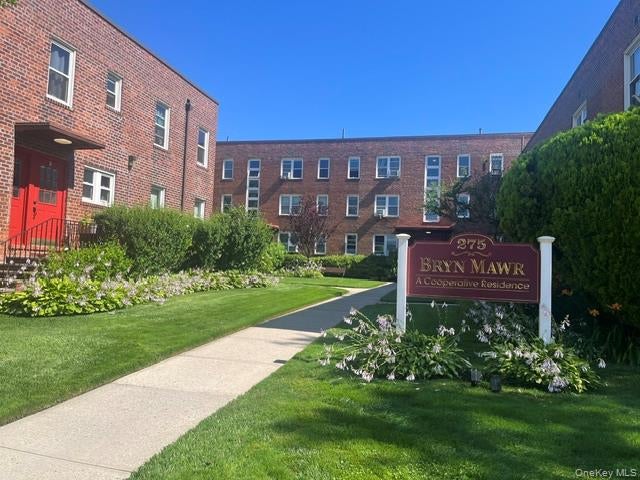275 Maple Ave B5 — photo