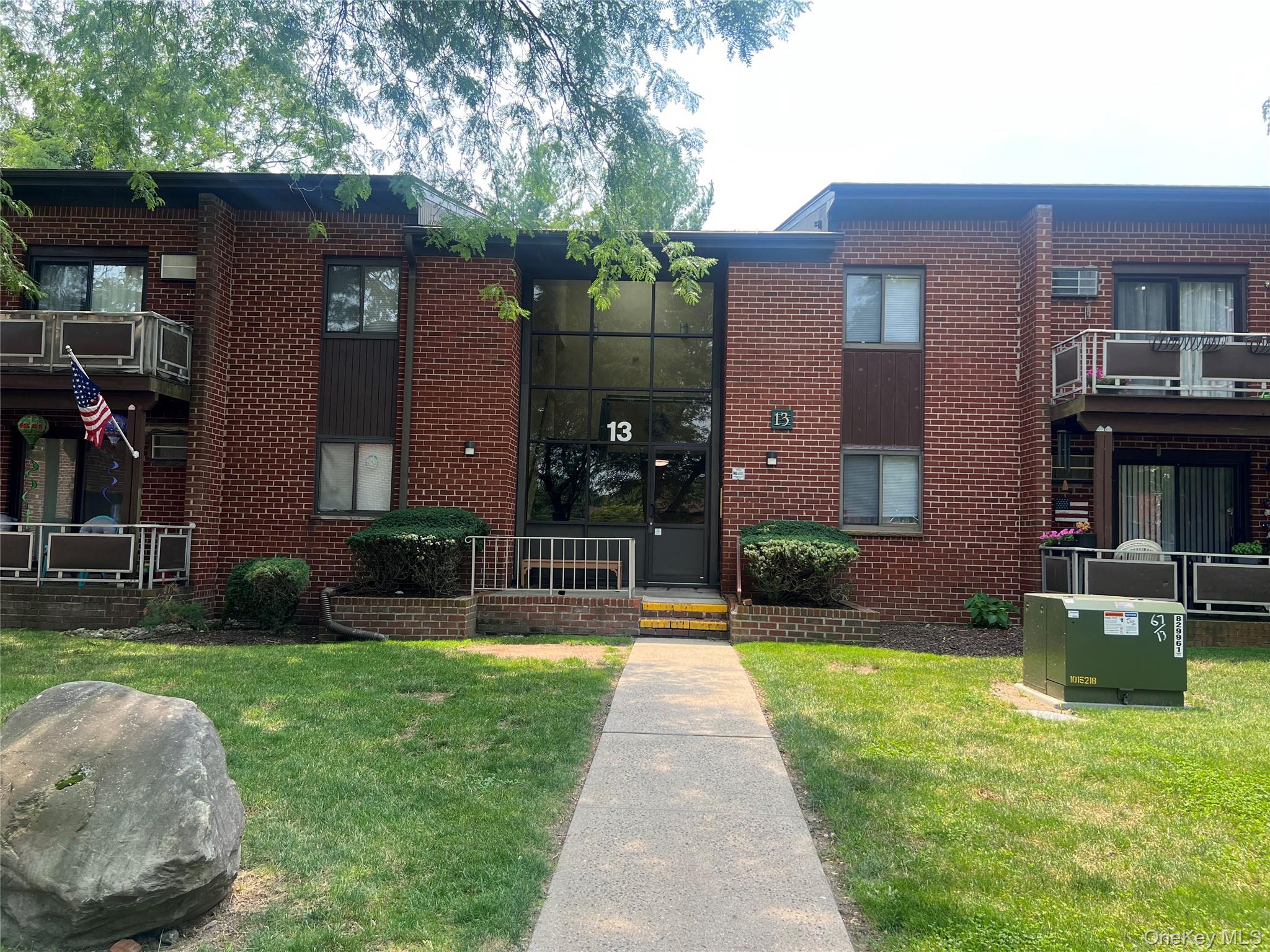 13 Darian Court 2a — photo