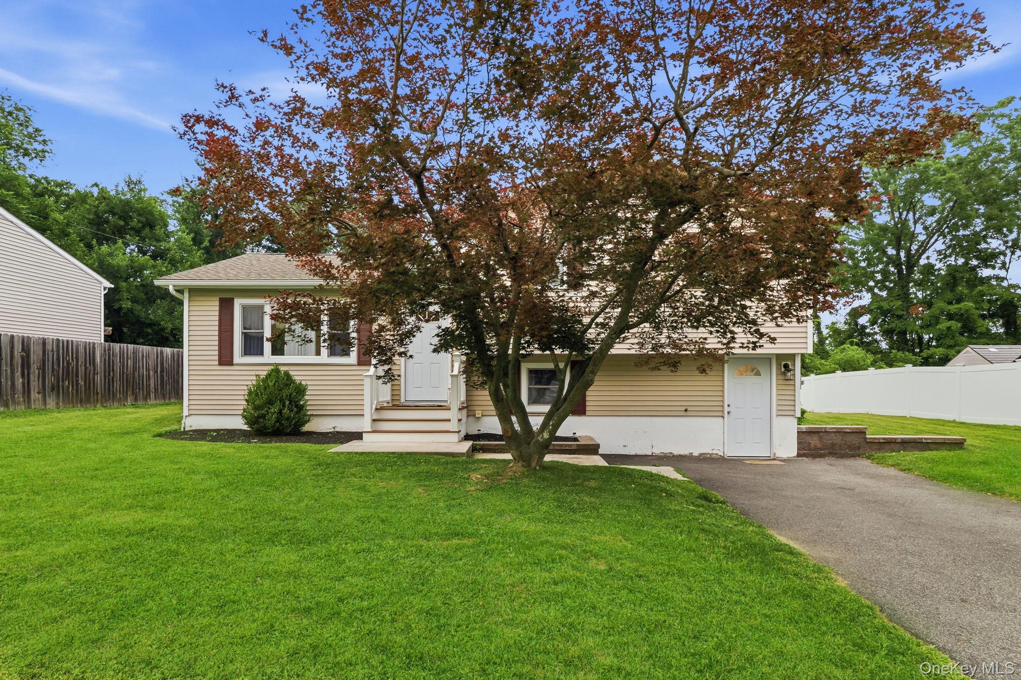 47 Riverview Drive — photo