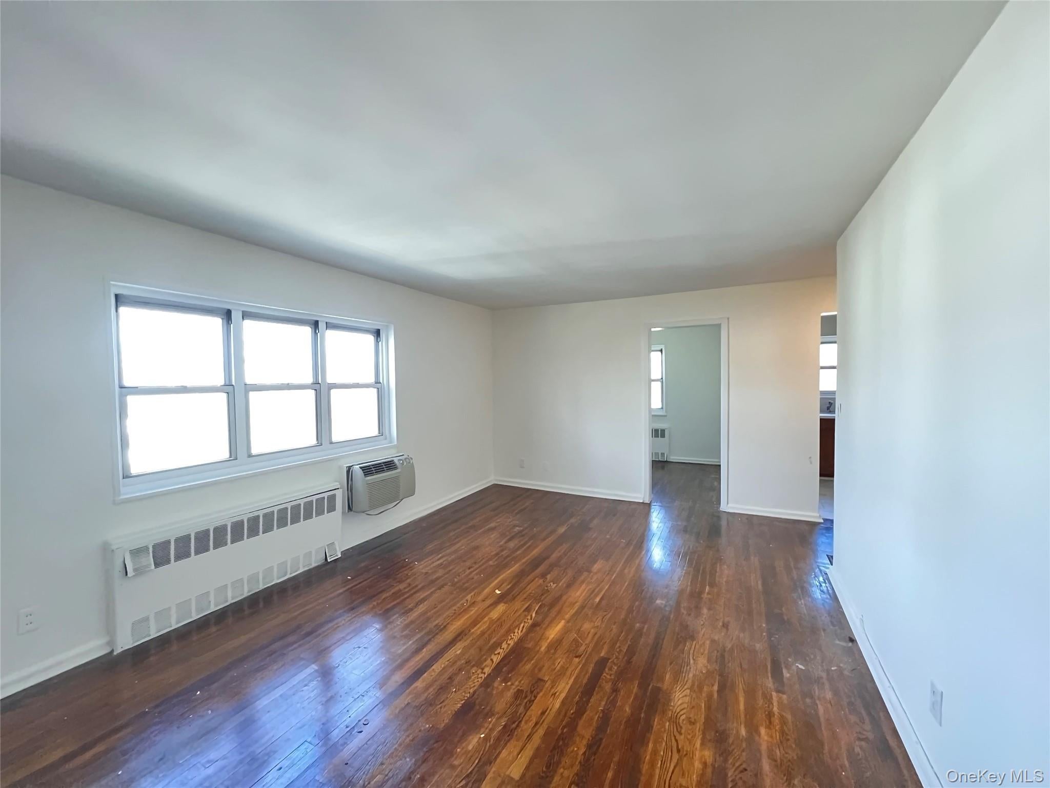 189 Drake Avenue 2C — photo