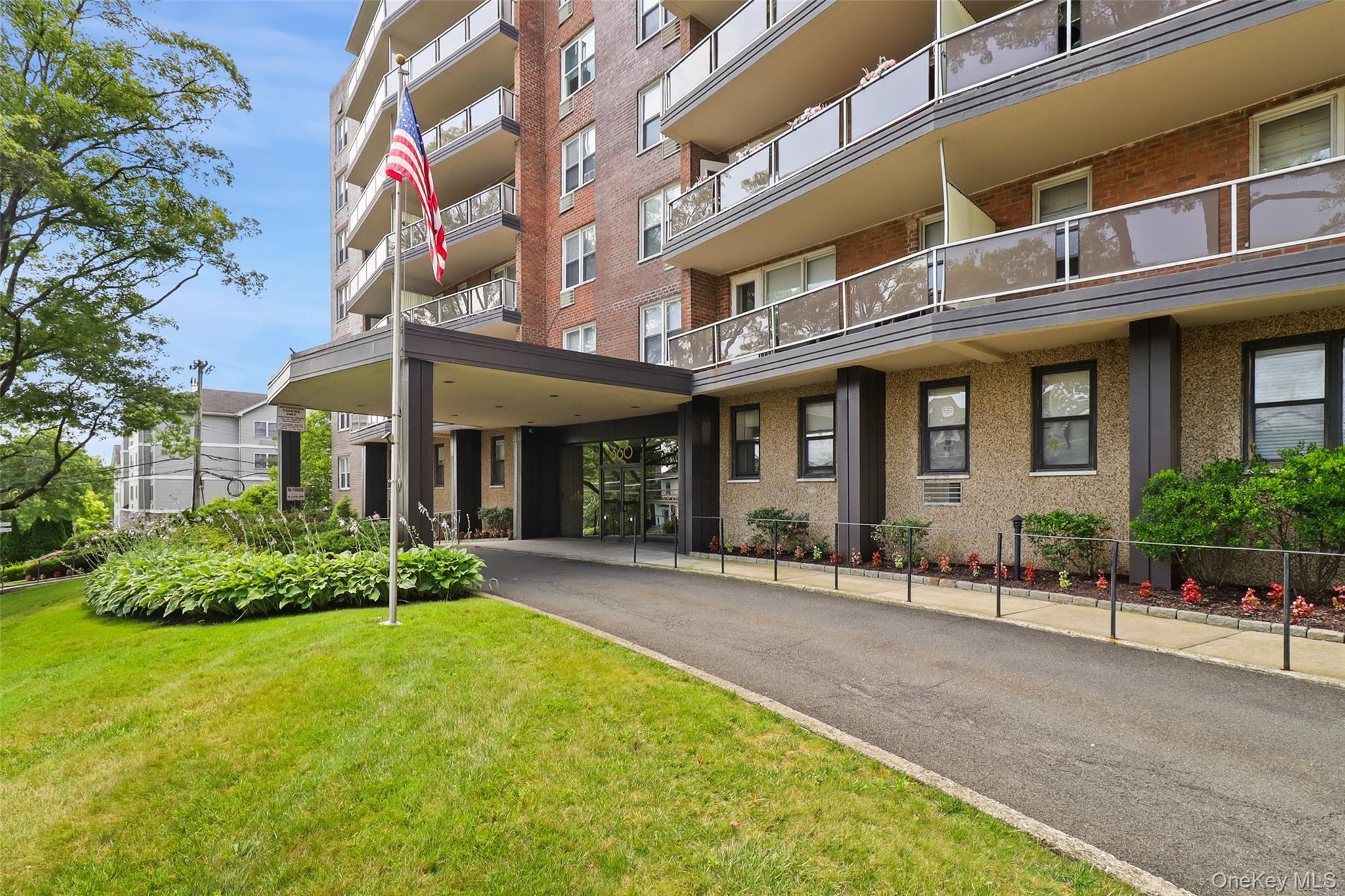 360 Westchester Avenue 623 — photo