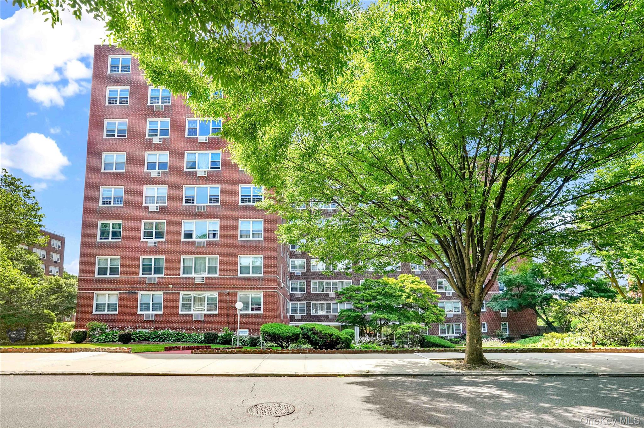 164-20 Highland Avenue 5S — photo