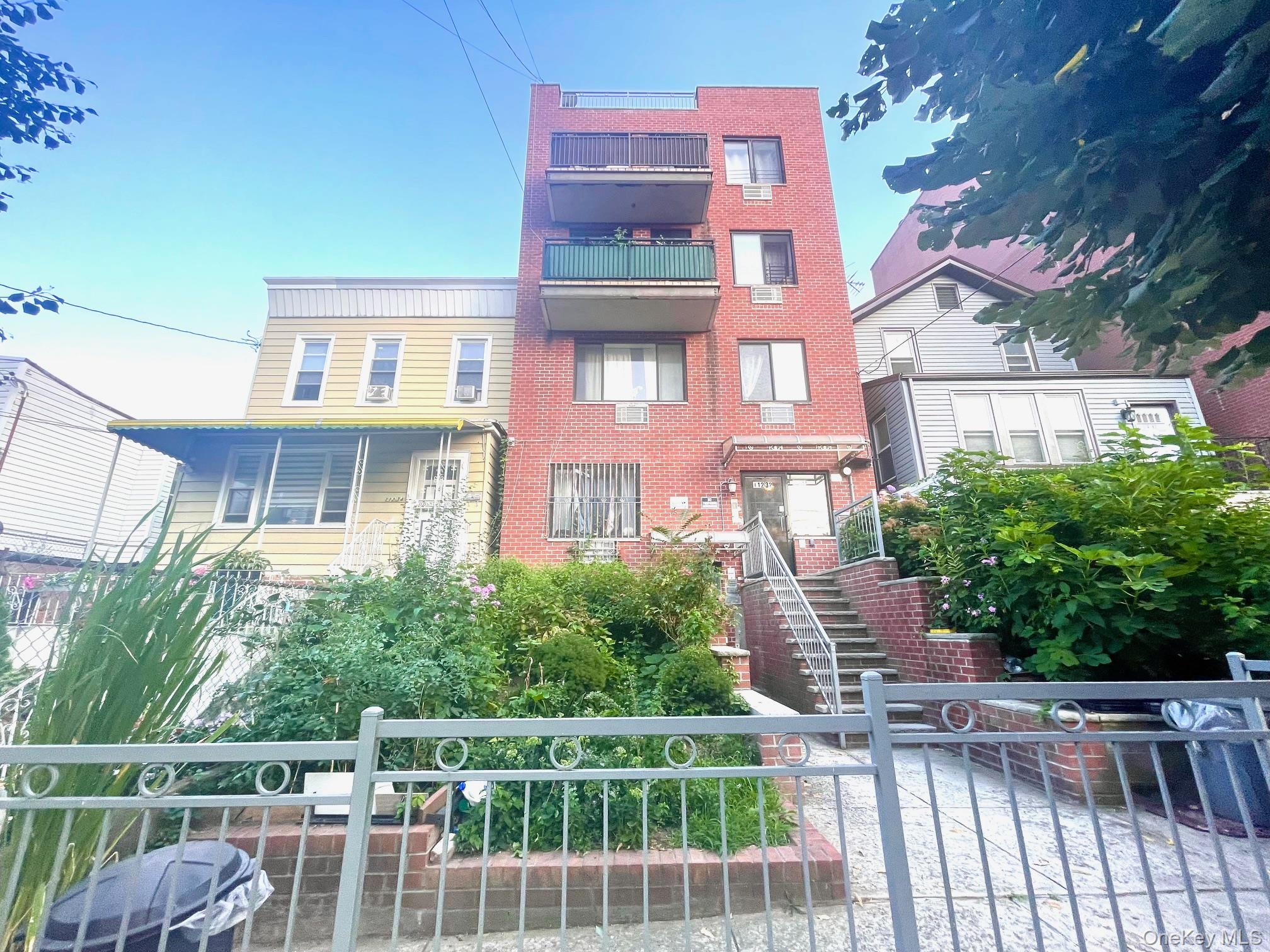 11232 38th Avenue 1B — photo