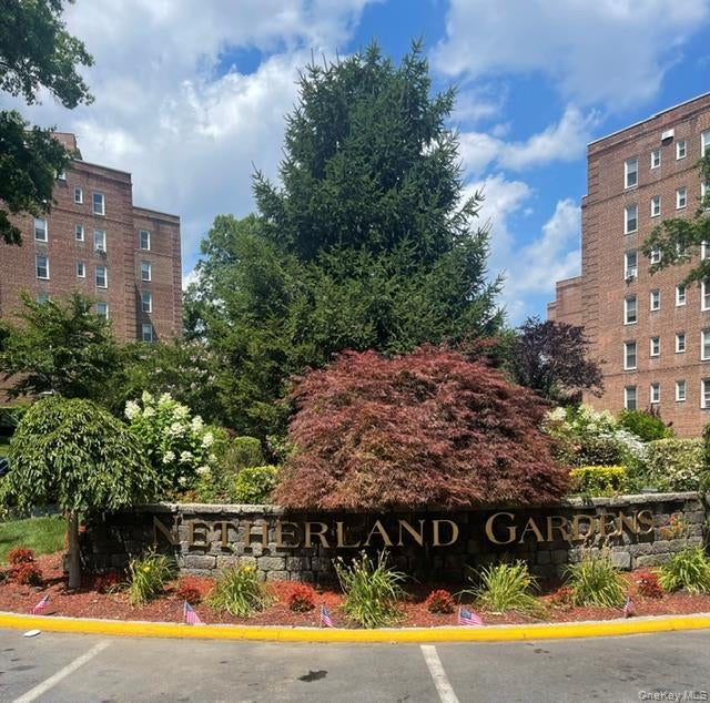 5620 Netherland Avenue 5D — photo