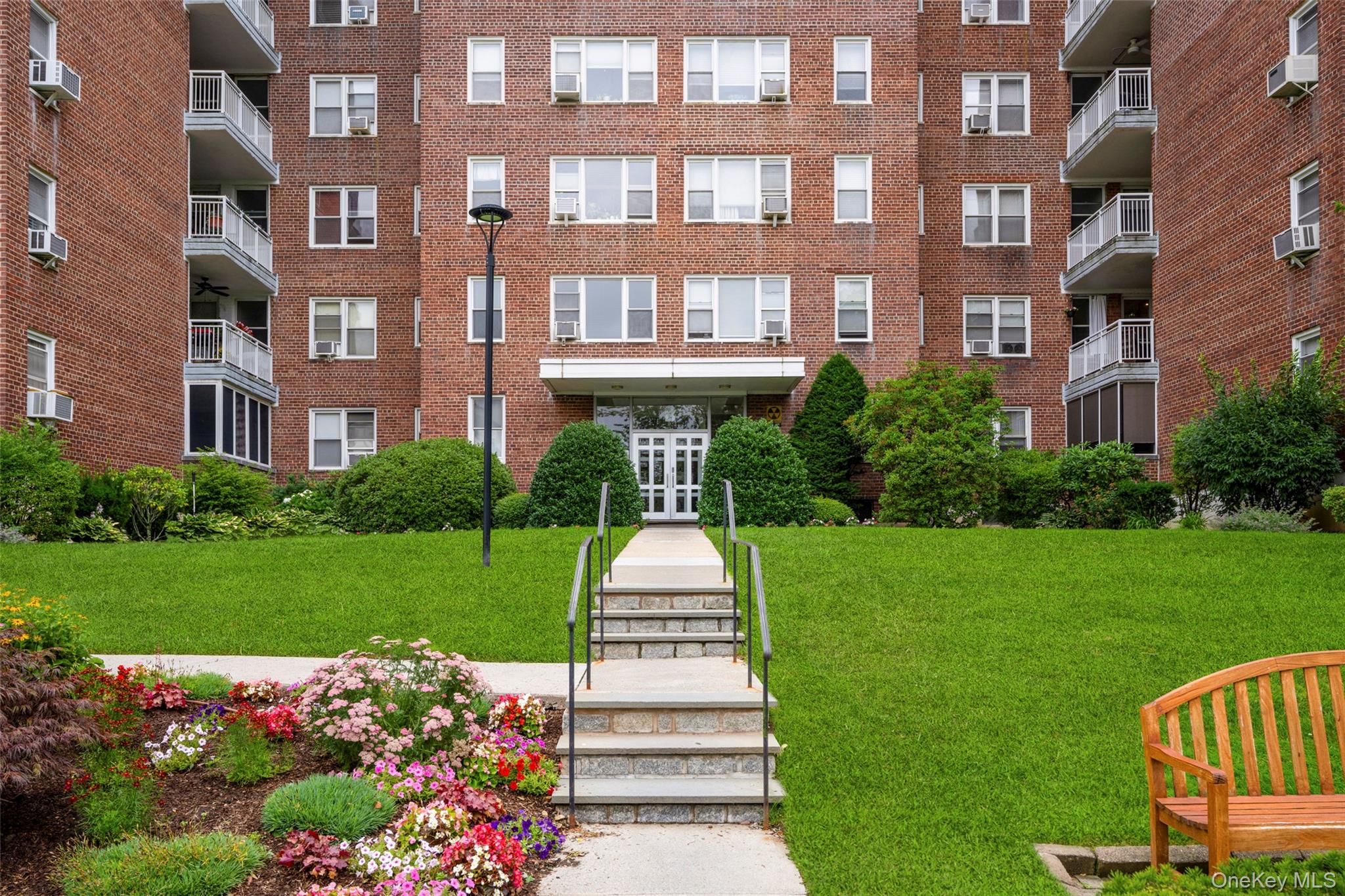 1255 North Avenue B6P — photo
