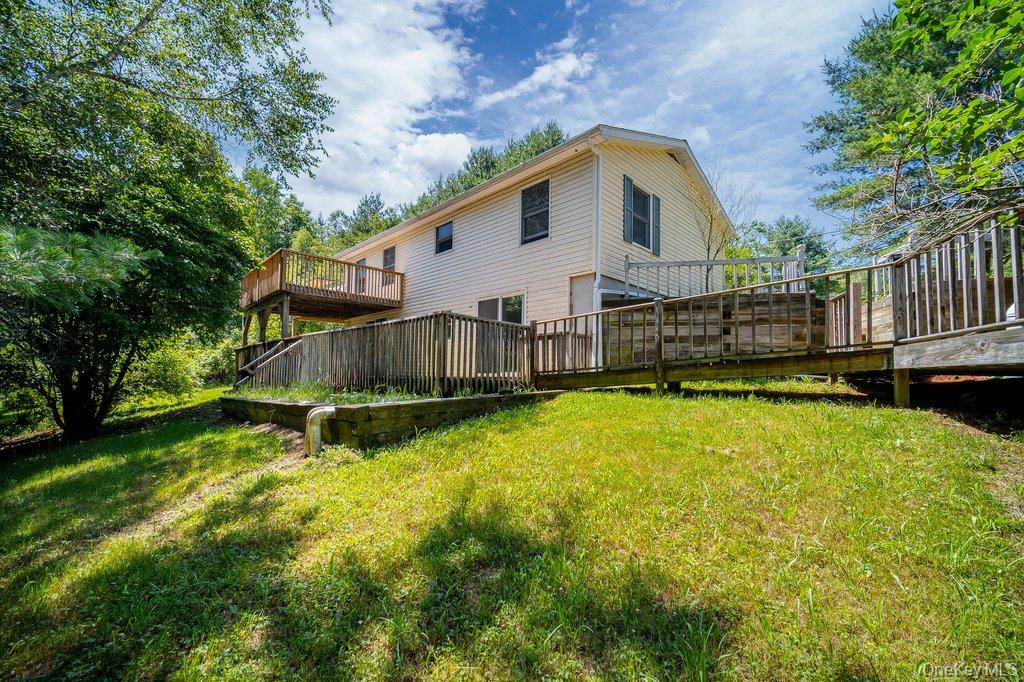 2082 Ulster Heights Road — photo