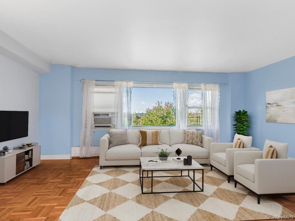 2 Fordham Hill Oval 5B — photo