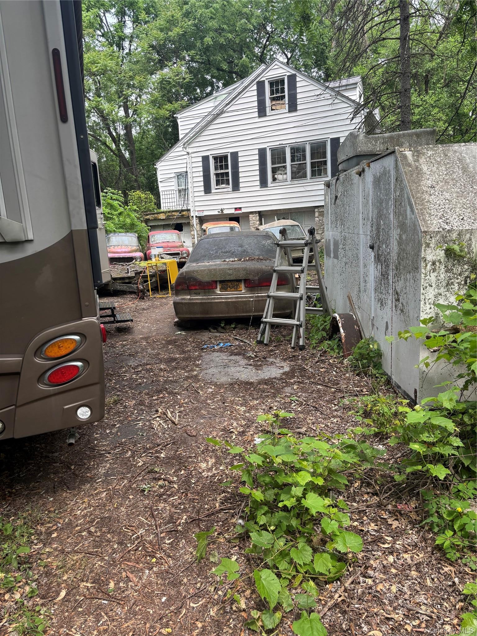 Home in Poughkeepsie, NY 12601 — photo 2