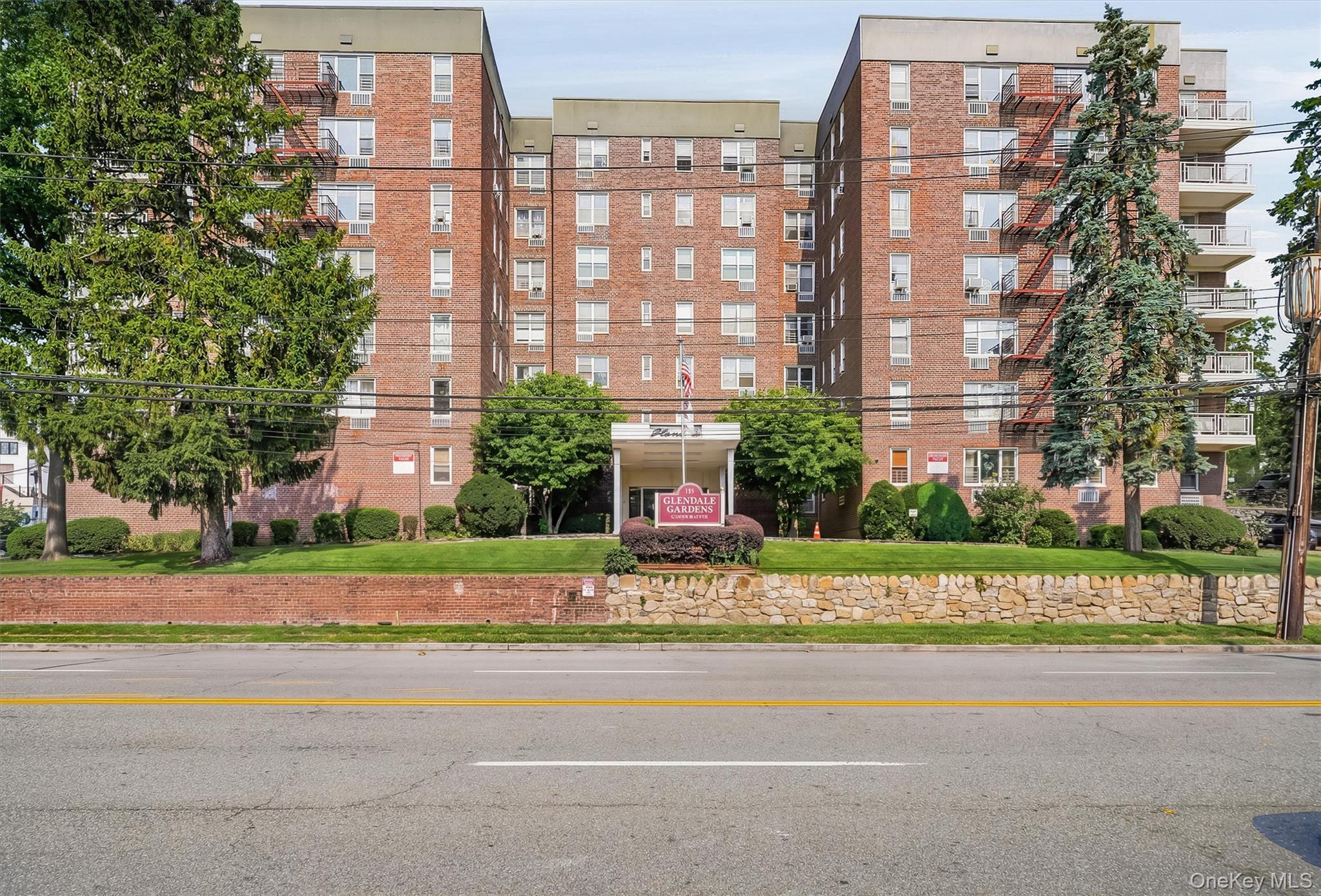 125 Bronx River Road 2F — photo