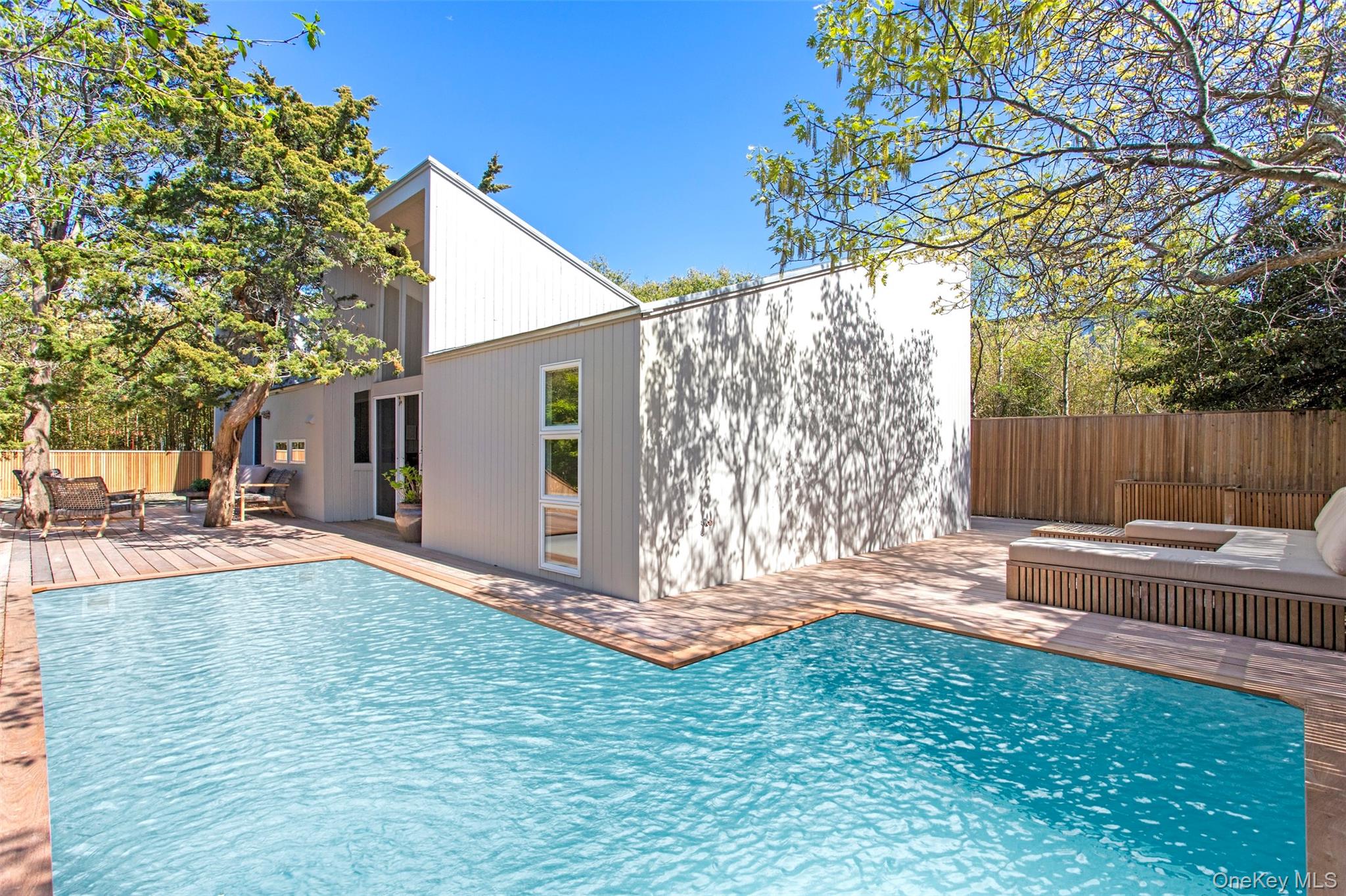 487 Tarpon Walk — photo