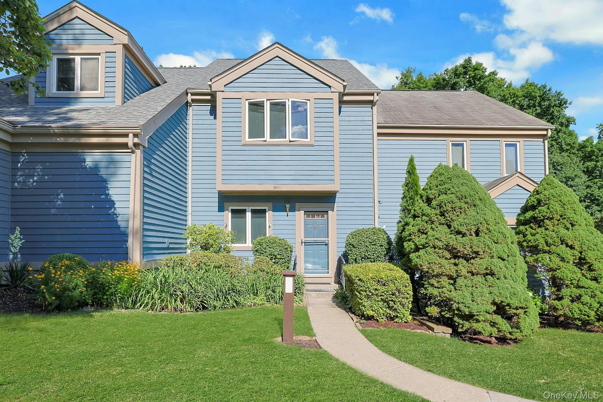 3902 Hickory Court — photo
