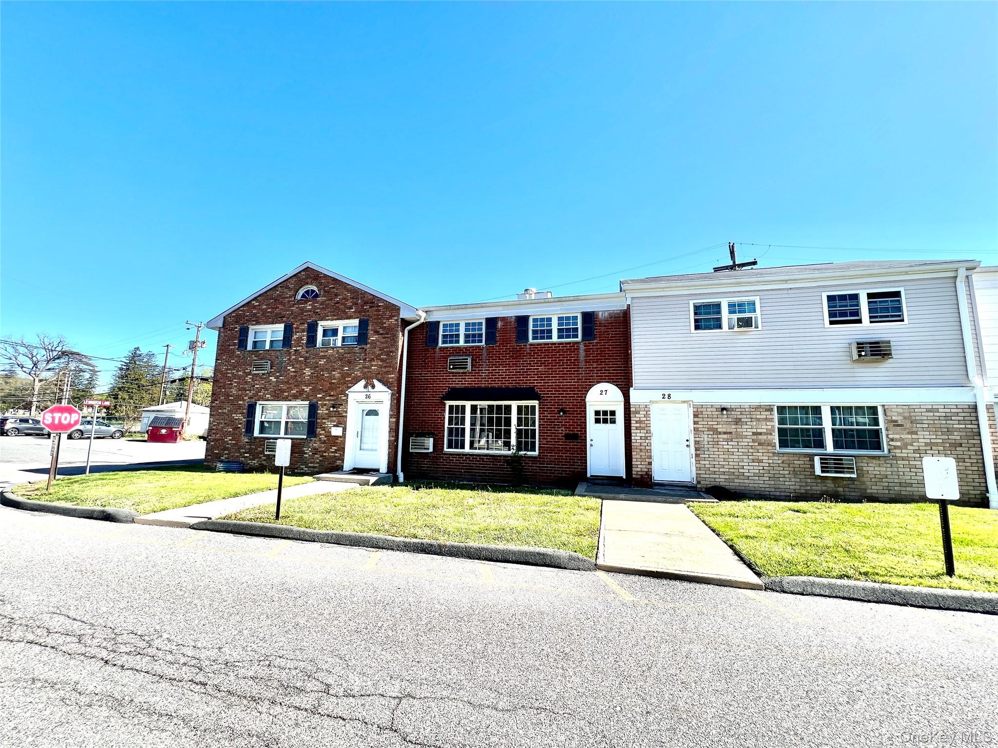27 Lexington Lane — photo