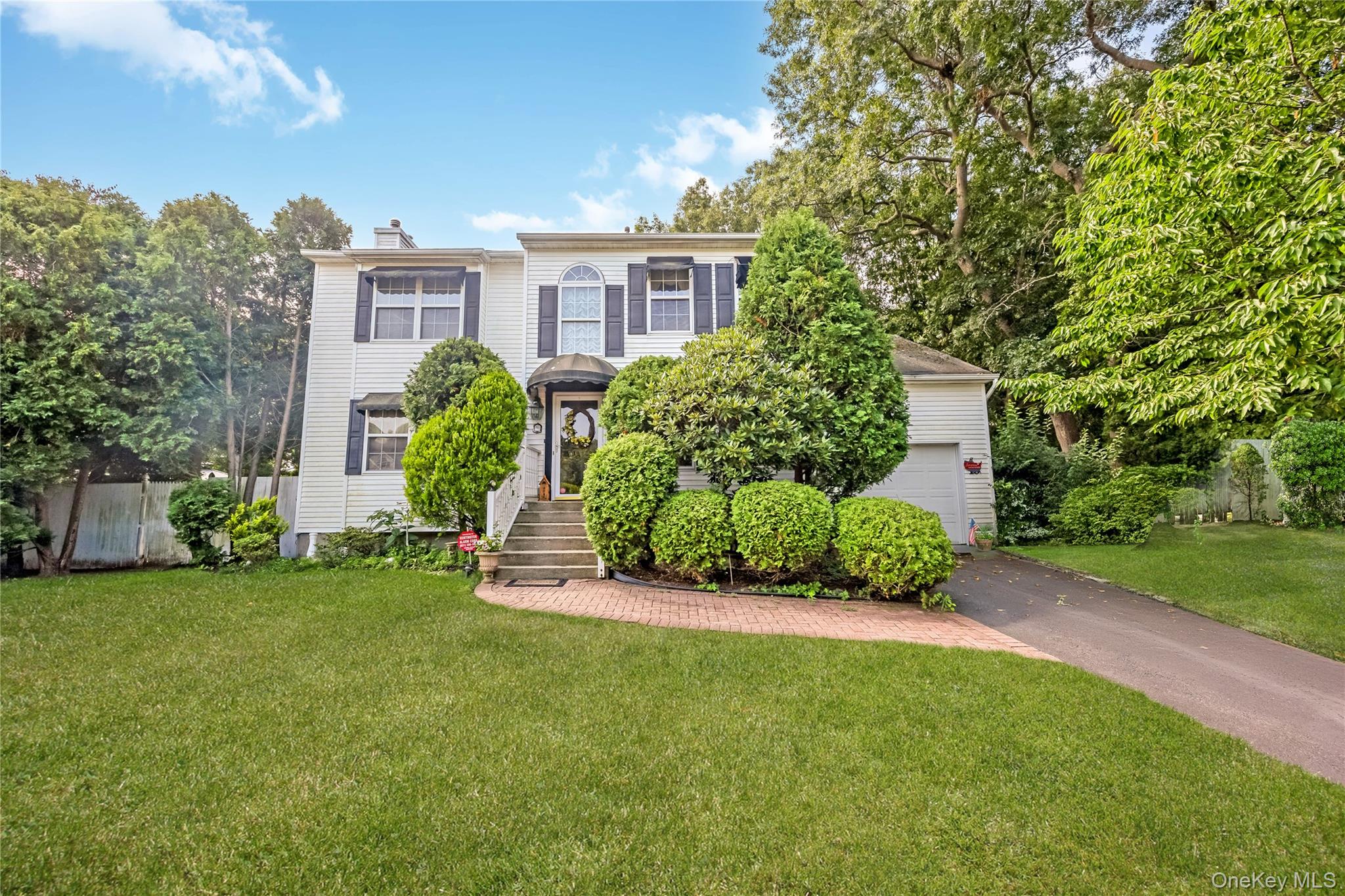10 Gaetano Lane — photo