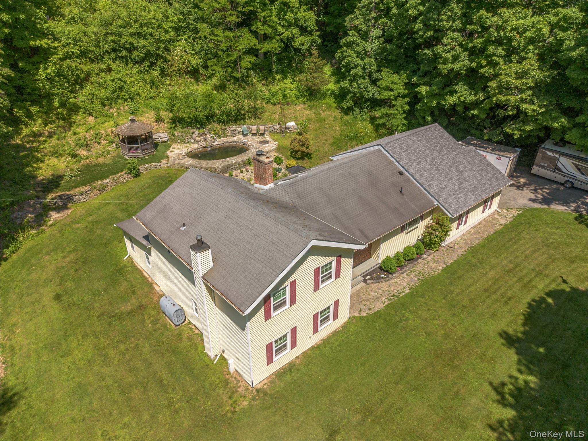 21 Straub Drive — photo
