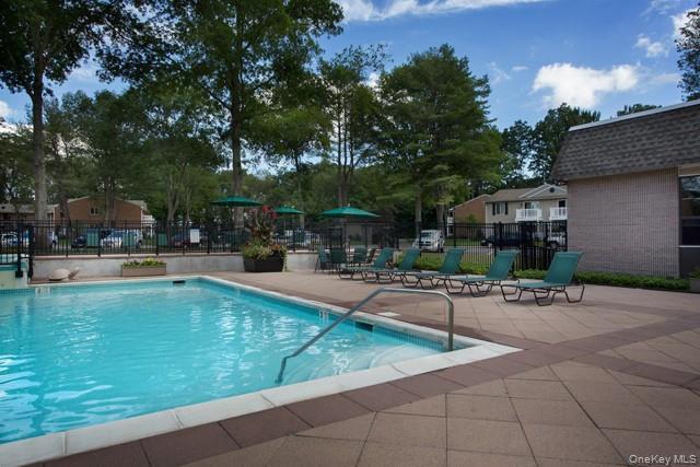 3 Country Club Drive F — photo