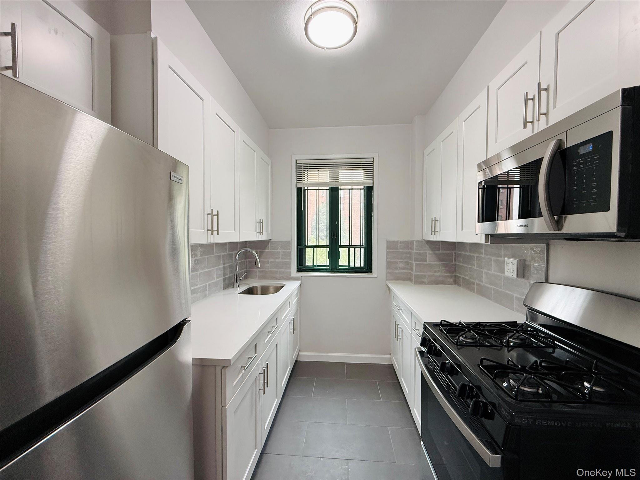 1705 Purdy Street 3C — photo