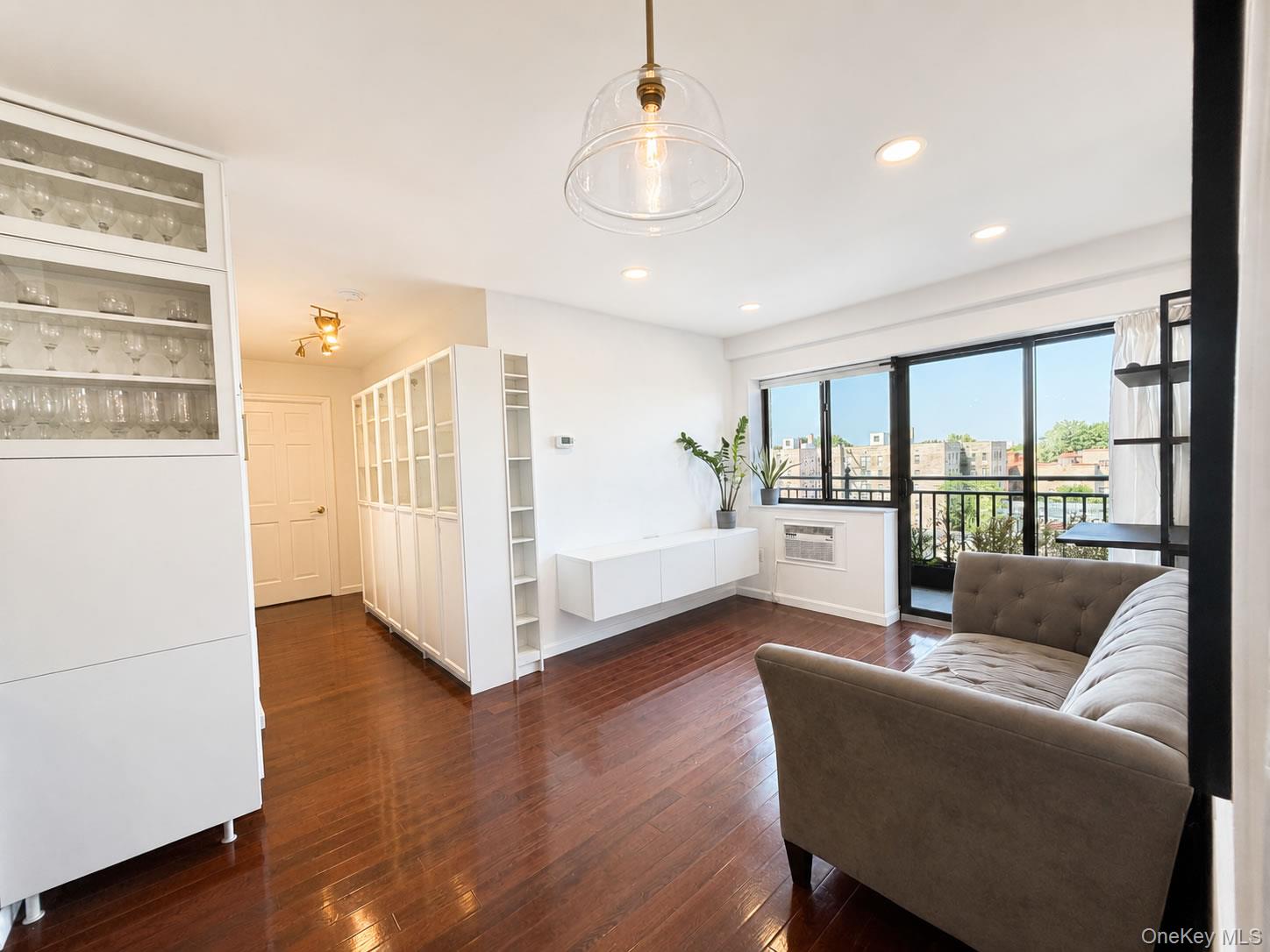 3749 81st Street 7D — photo