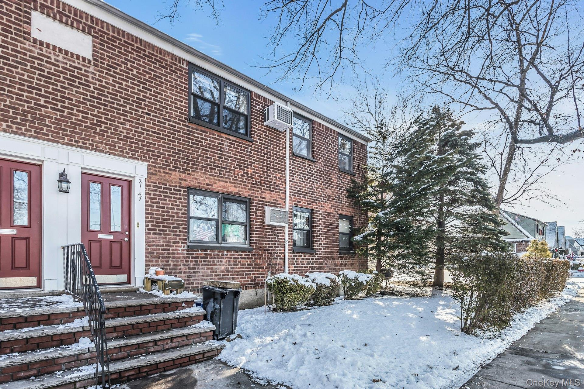 21-47 Utopia Parkway 2 — photo