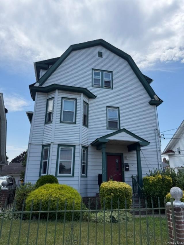 56 Cruikshank Avenue — photo