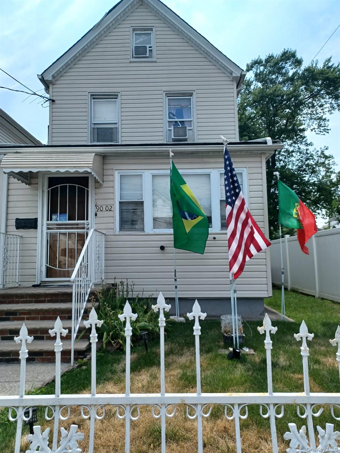 90-02 202nd Street — photo