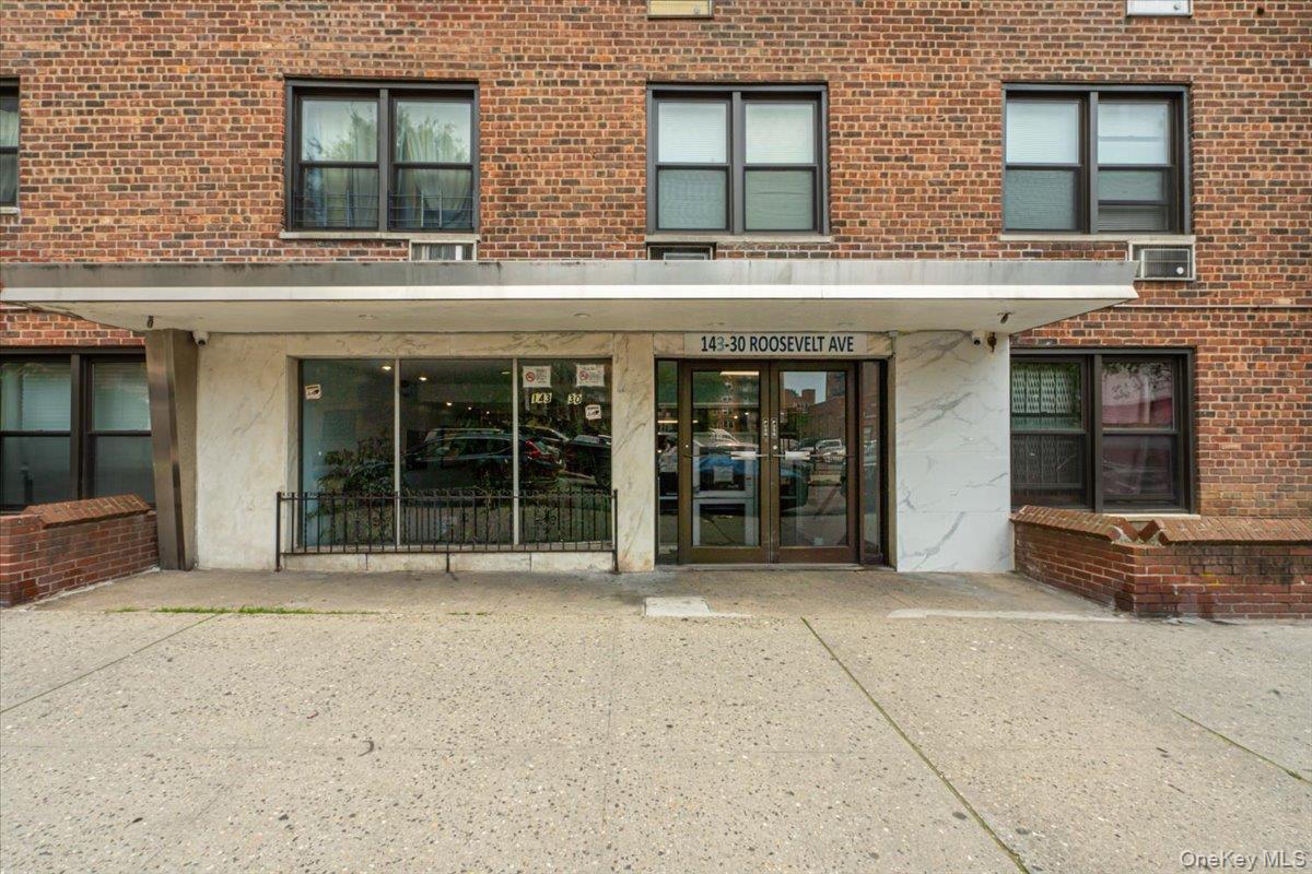 143-30 Roosevelt Avenue 3L — photo