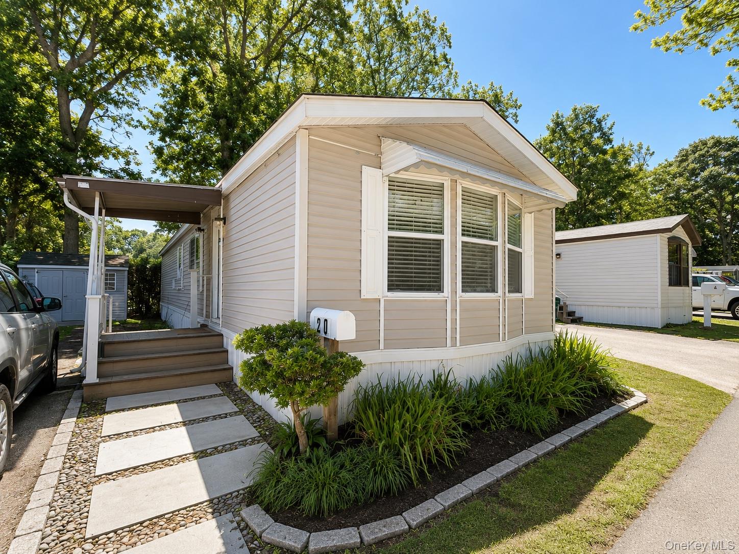 105 Oak View Highway 20 — photo