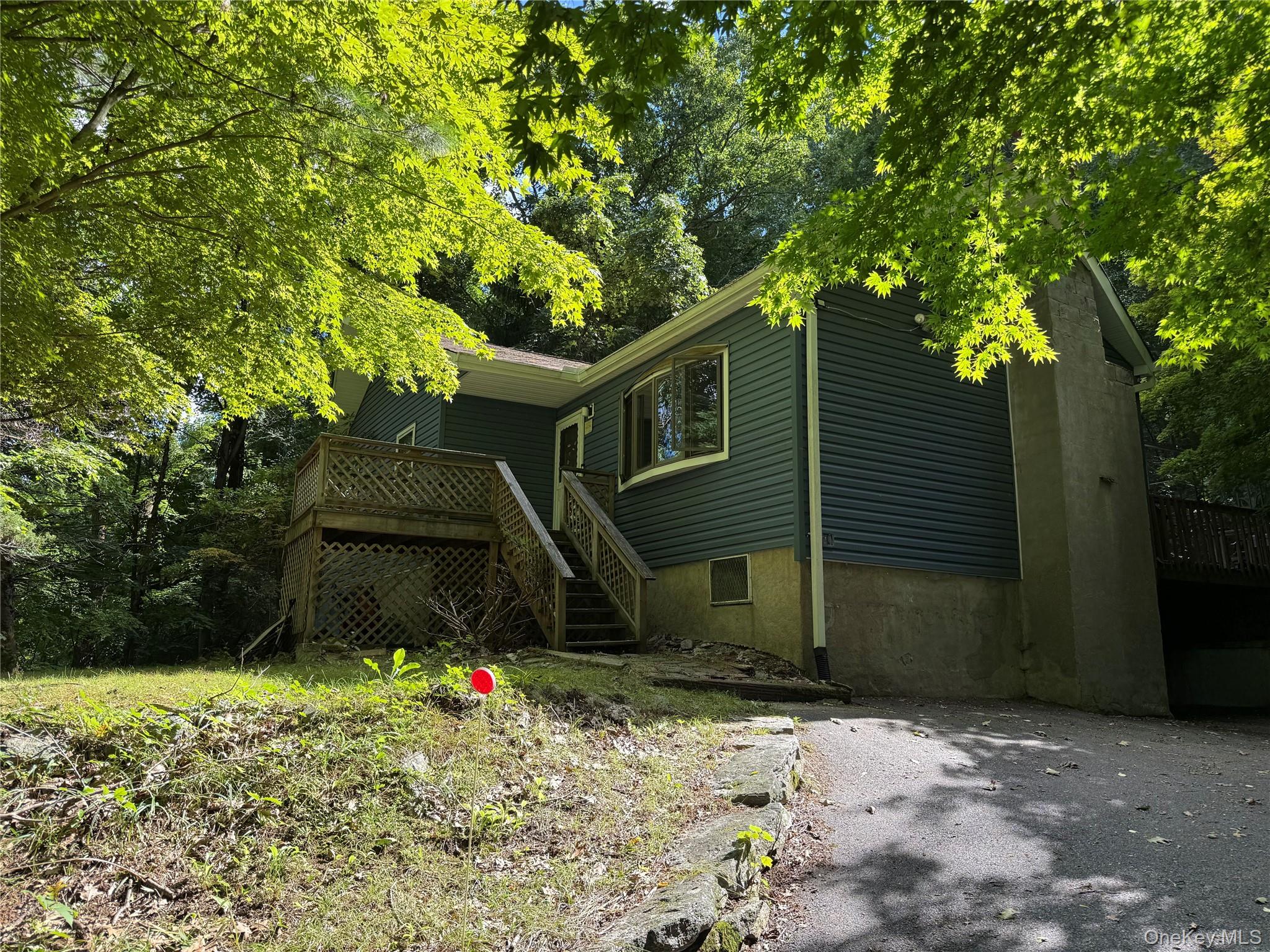 11 Beekman Drive — photo