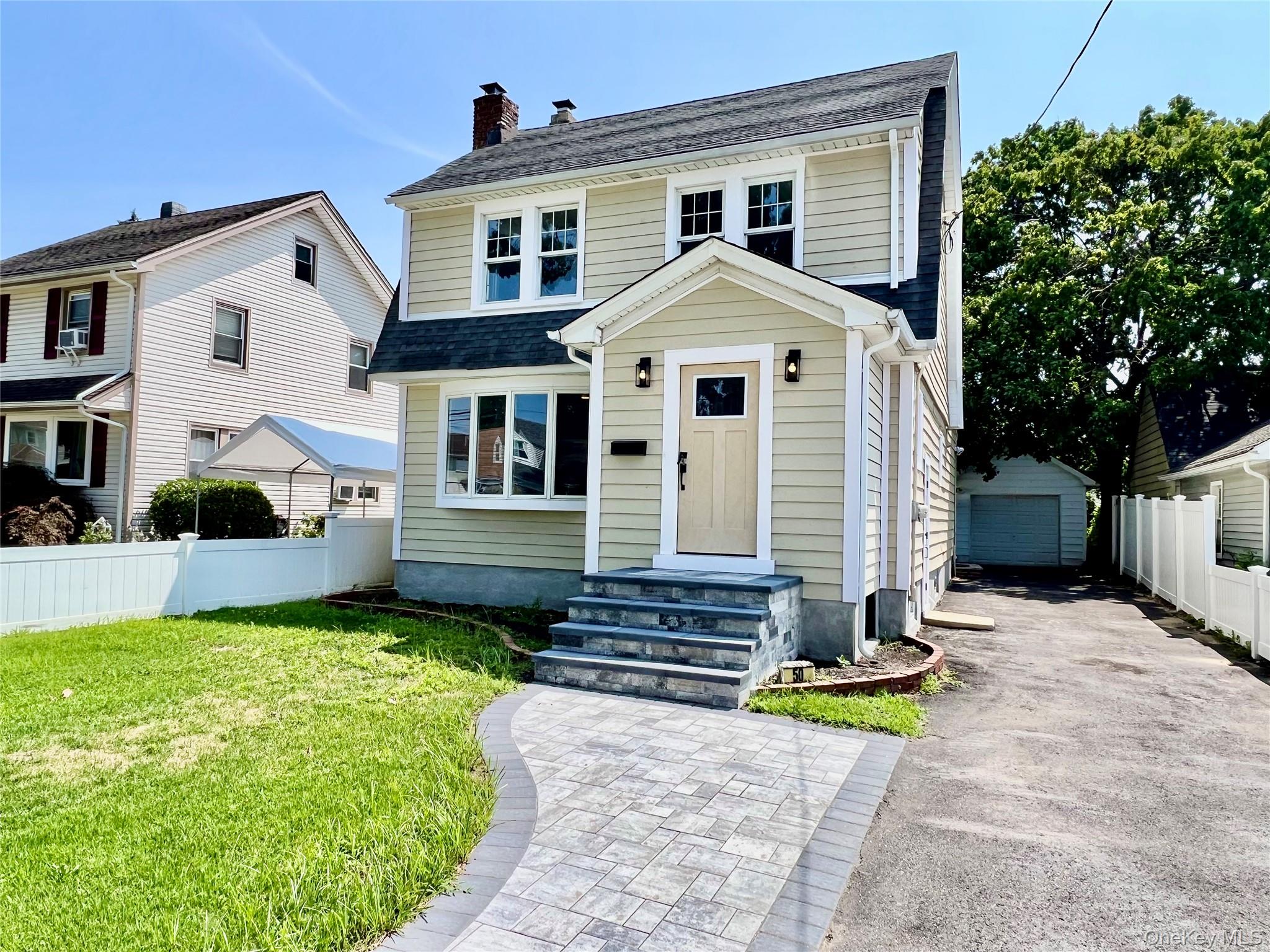 50 E Saint Marks Place — photo
