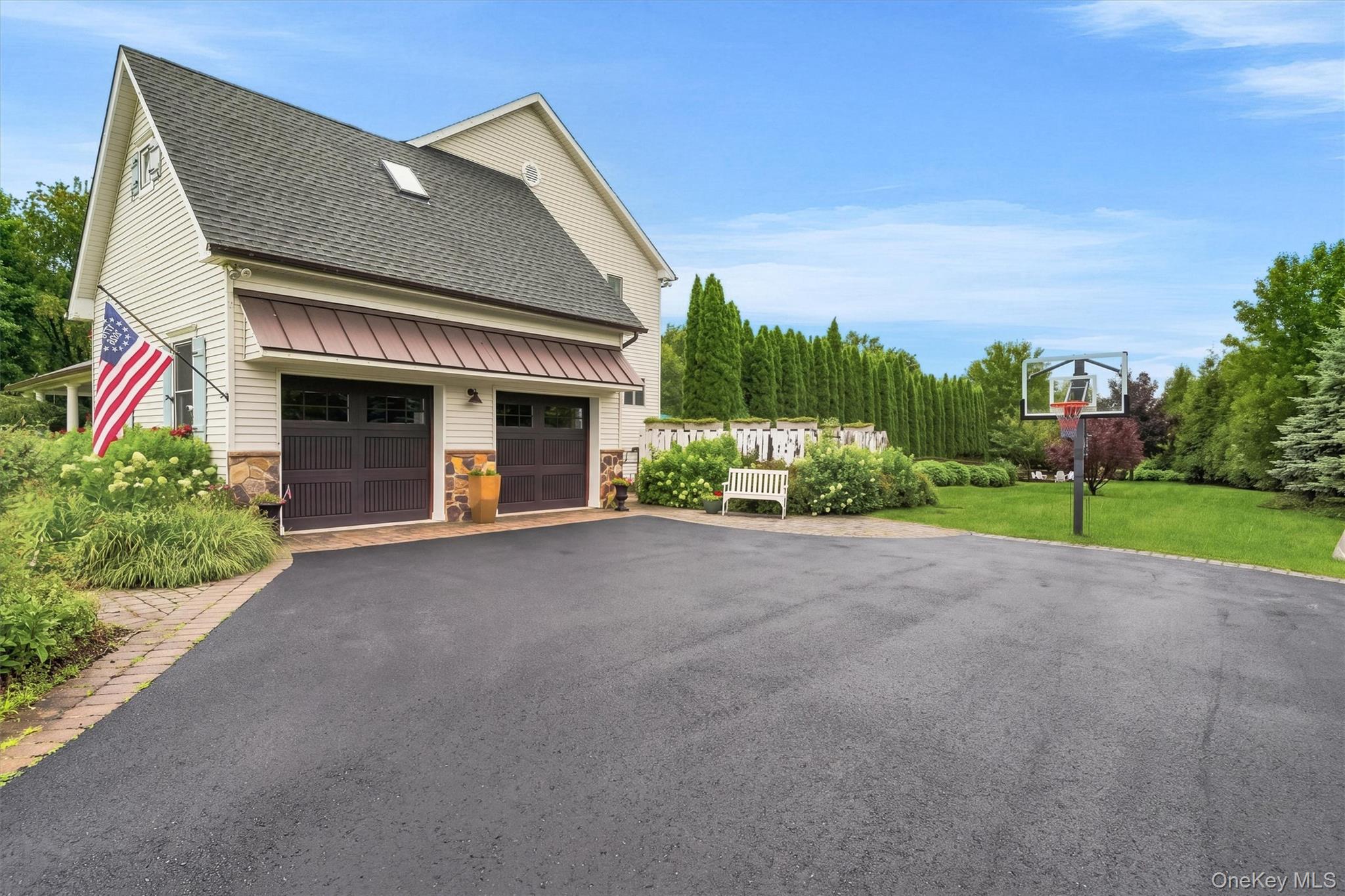 Home in Warwick, NY 10990 — photo 2