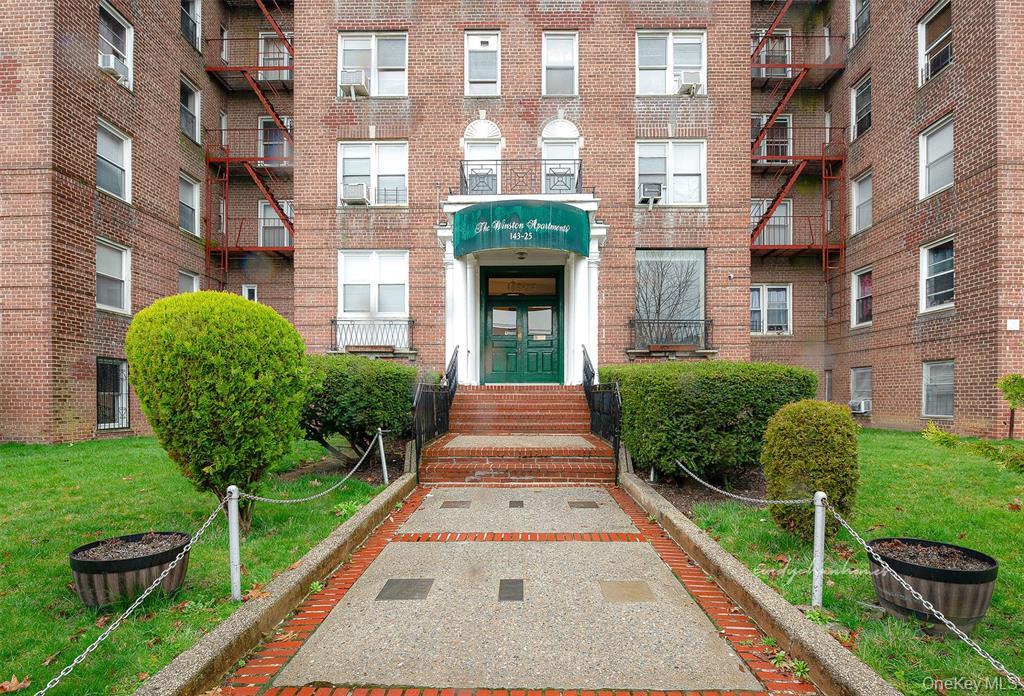 143-25 84th Drive 2E — photo