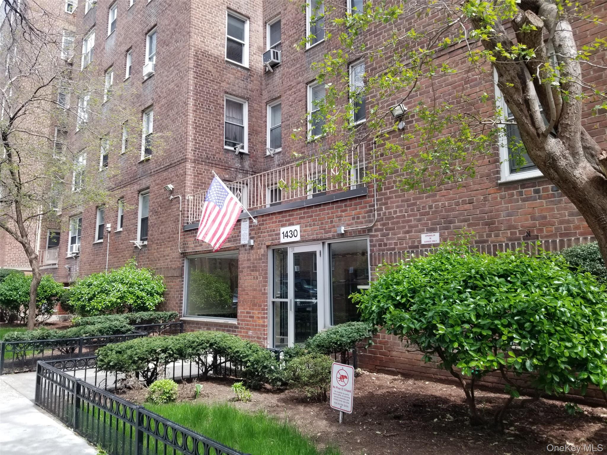 1475 Thieriot Avenue 2E — photo