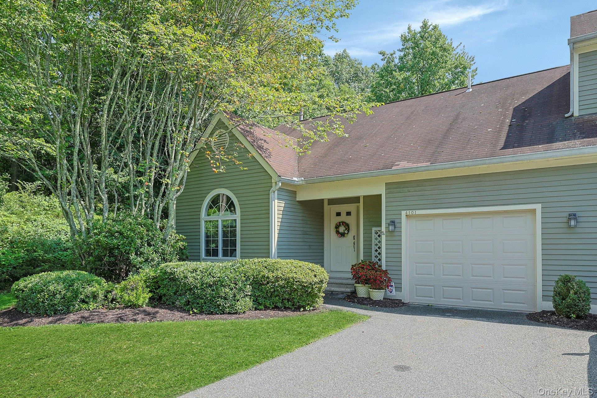 4101 Victoria Drive — photo