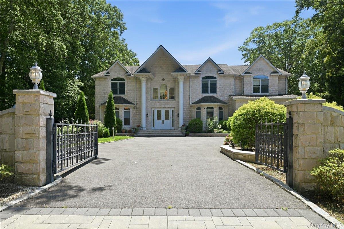8 Headley Way — photo