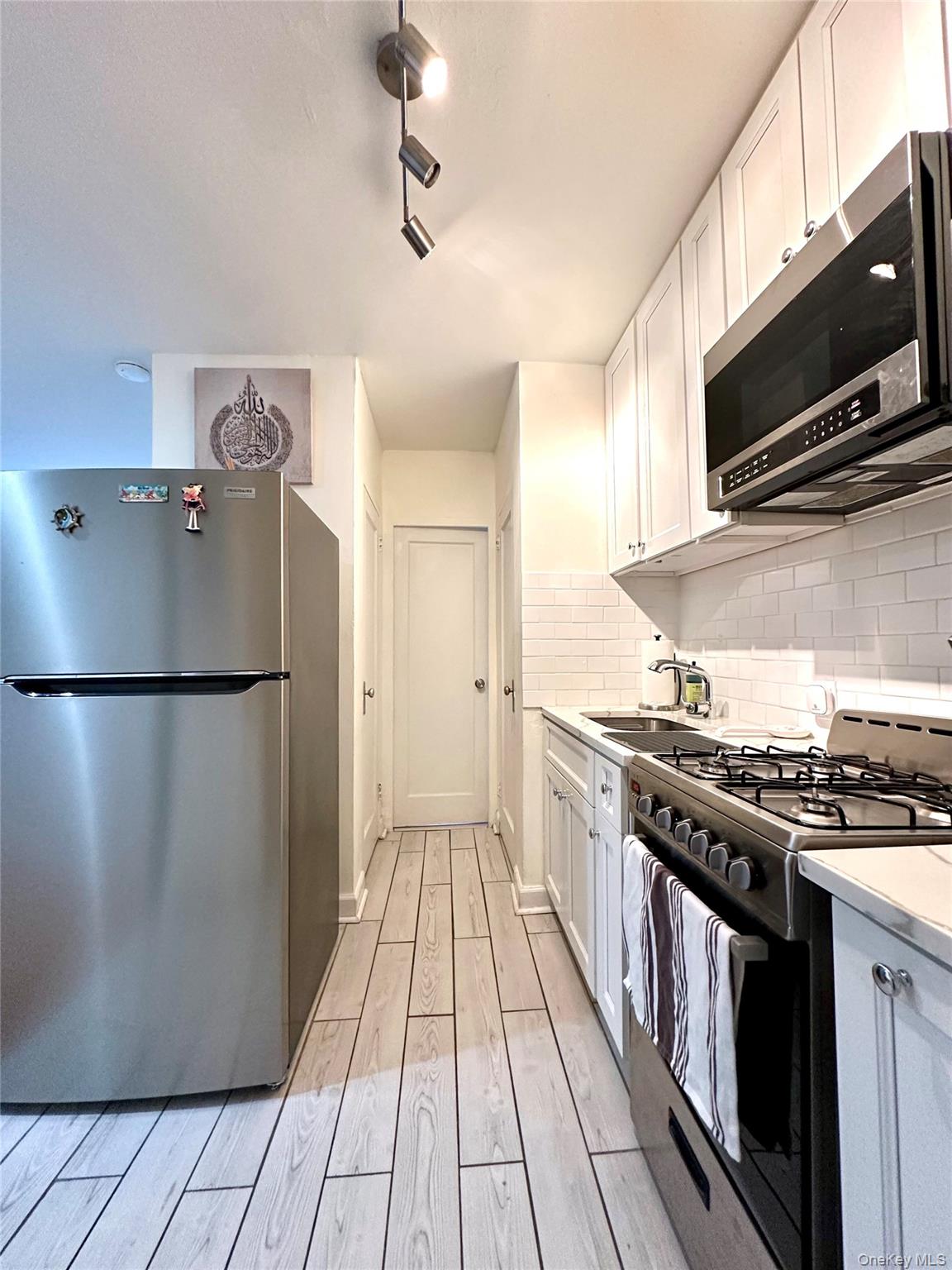 101 Ellwood Avenue 1E — photo