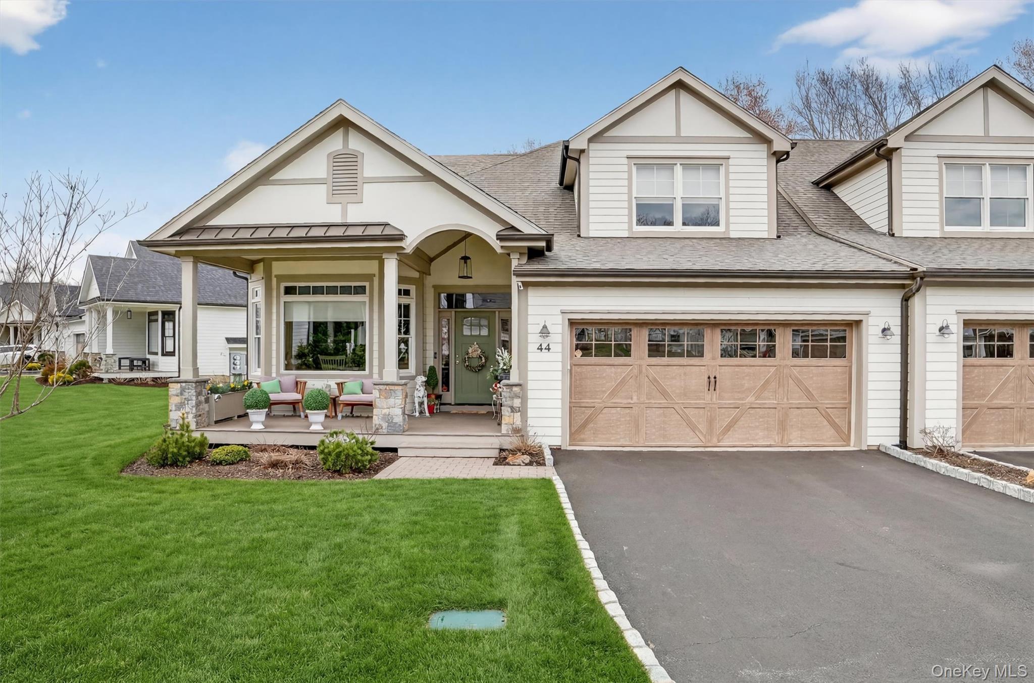 44 Spring Meadow Court 44 — photo