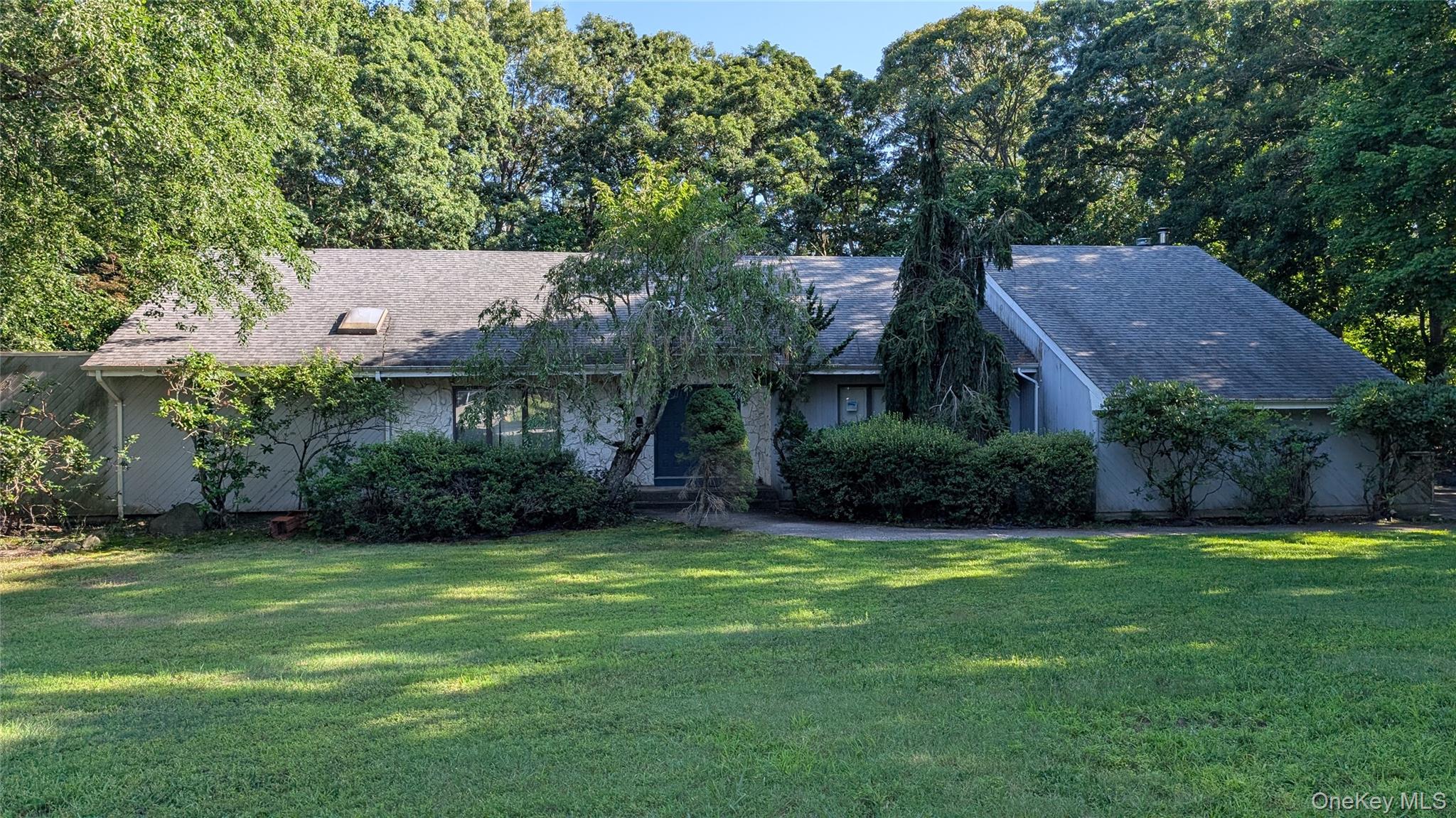 4 Oak Hills Drive — photo