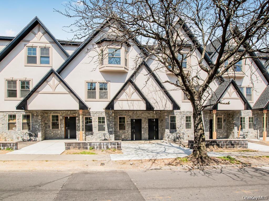 65 W 2nd Street 8 — photo