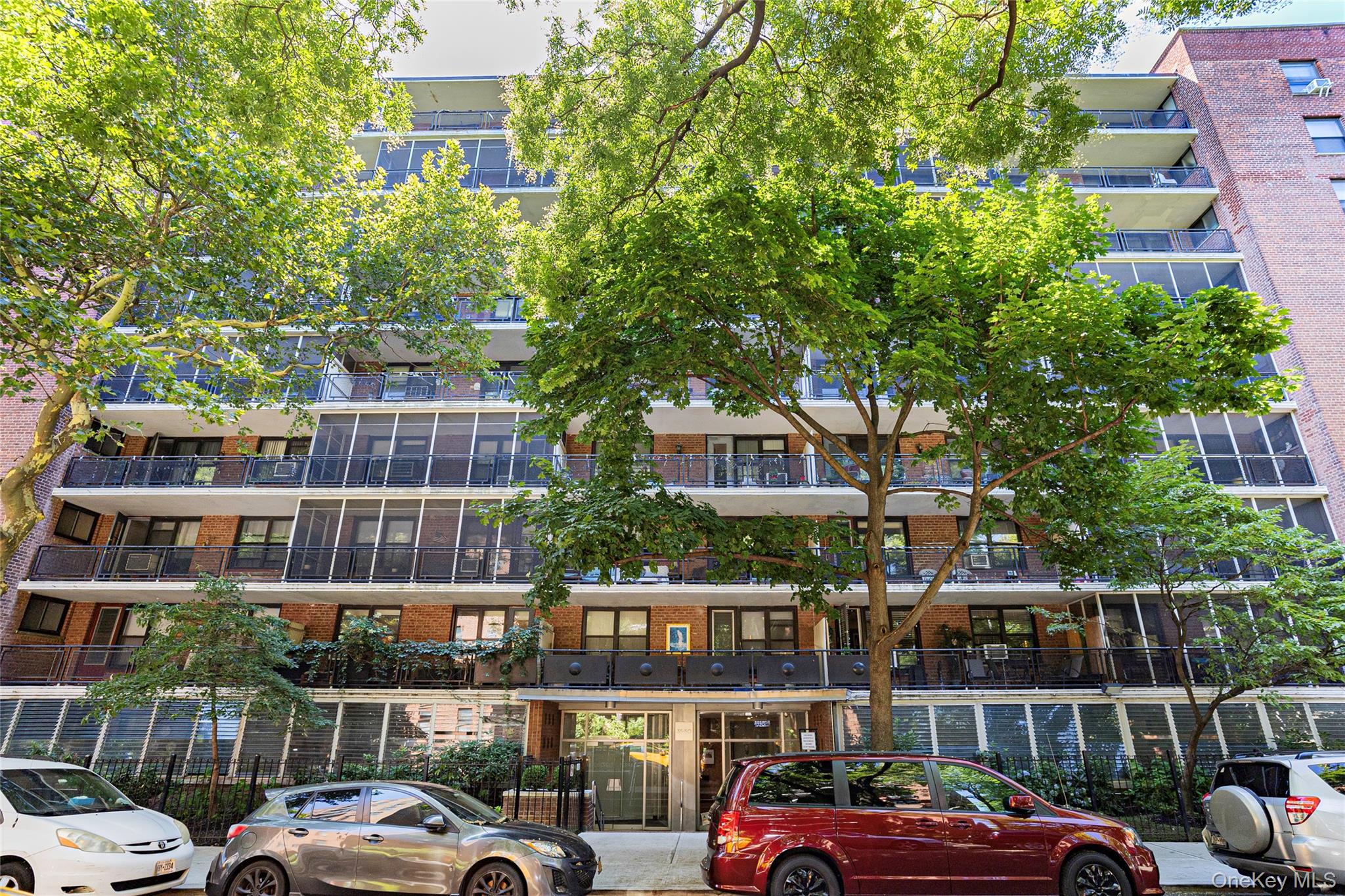 35-50 85 Street 7K — photo