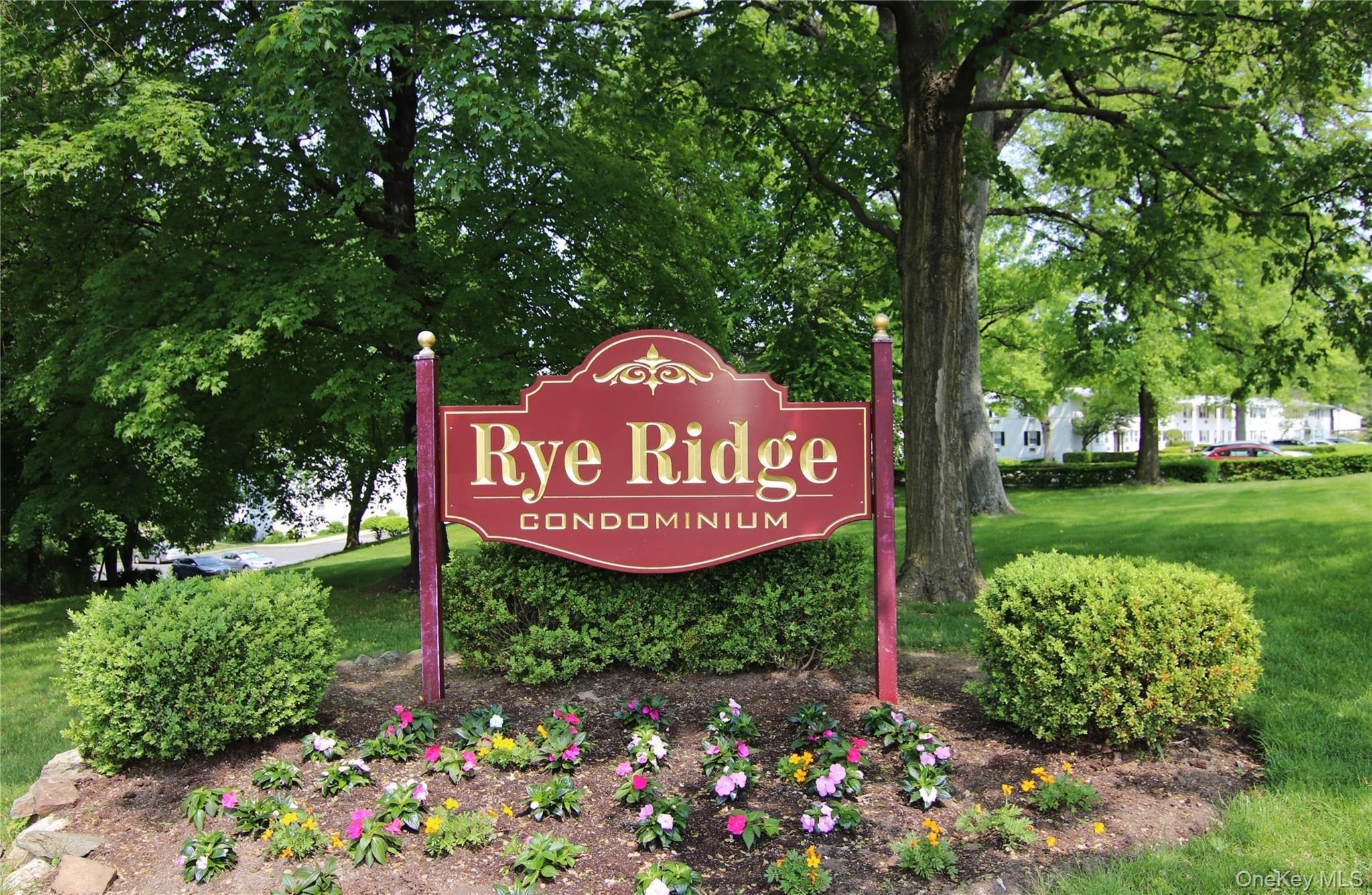 35 Avon Circle a — photo