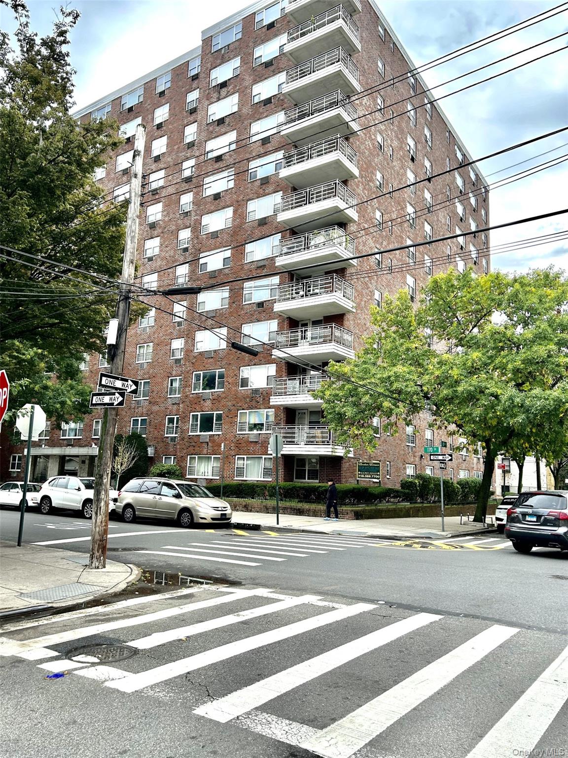 89-00 170 Street 5E — photo