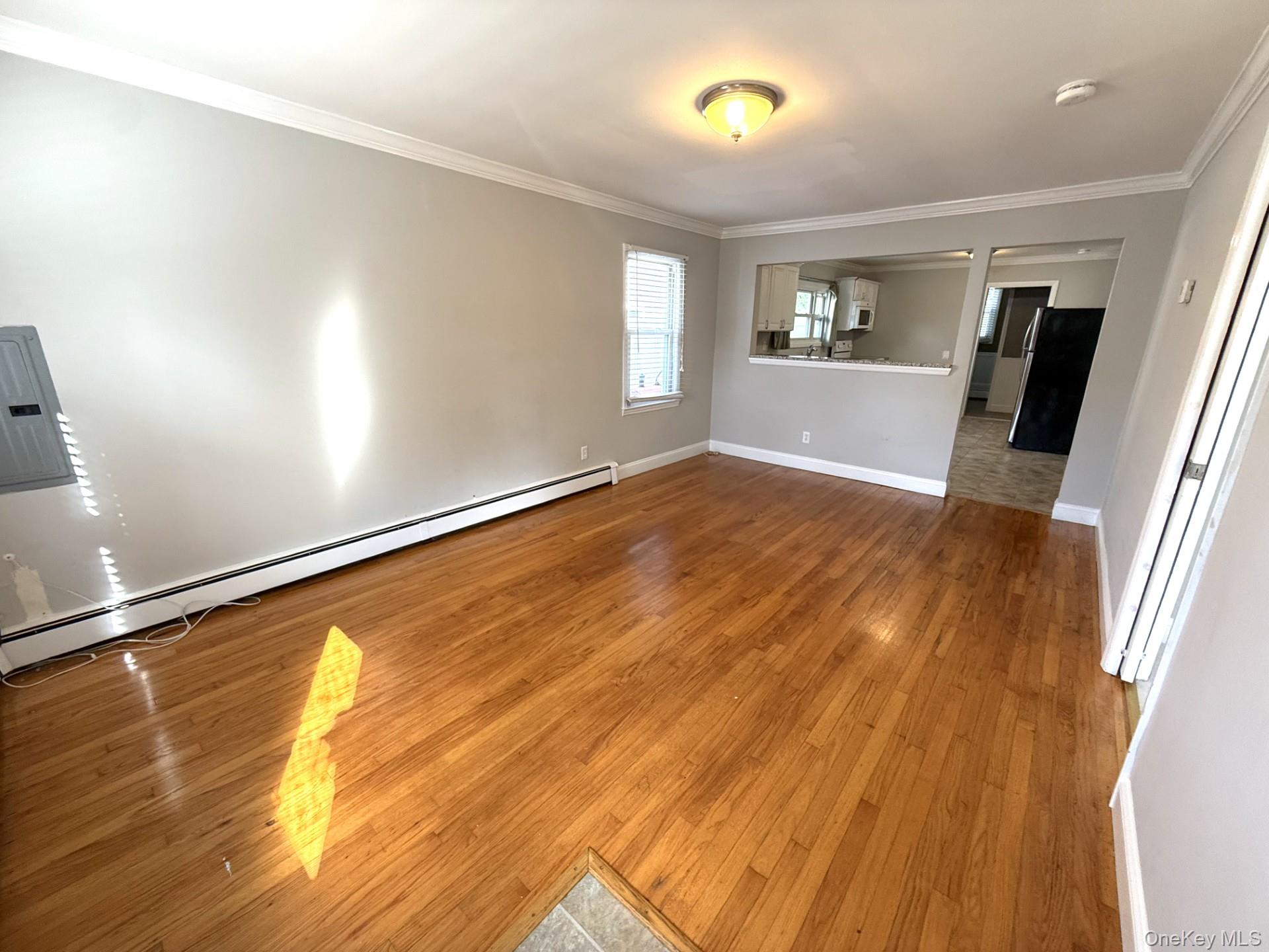 Home in Ronkonkoma, NY 11779 — photo 2