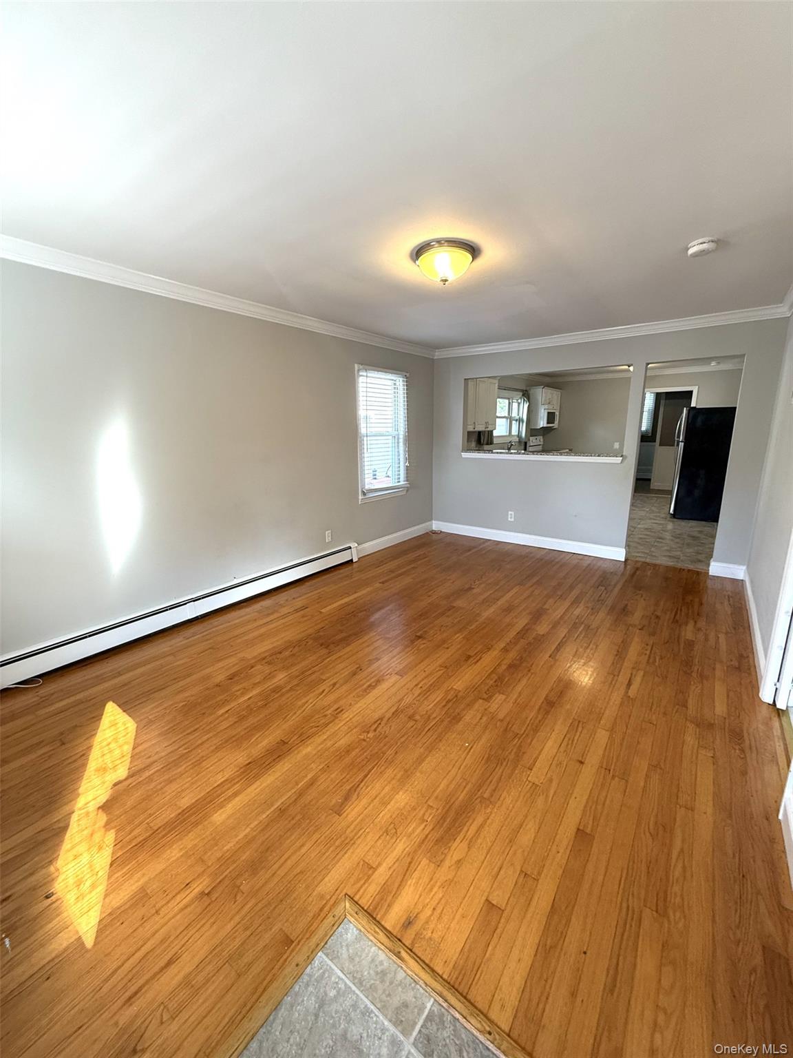 Home in Ronkonkoma, NY 11779 — photo 3