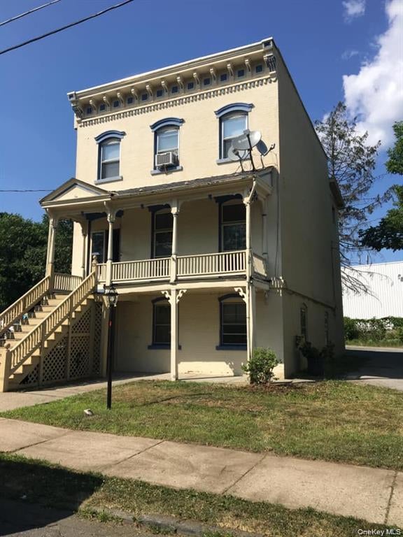13 Benton Avenue — photo