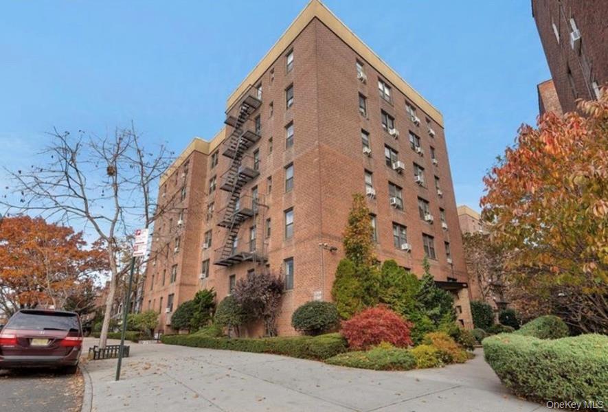 7261 Shore Road 1R — photo
