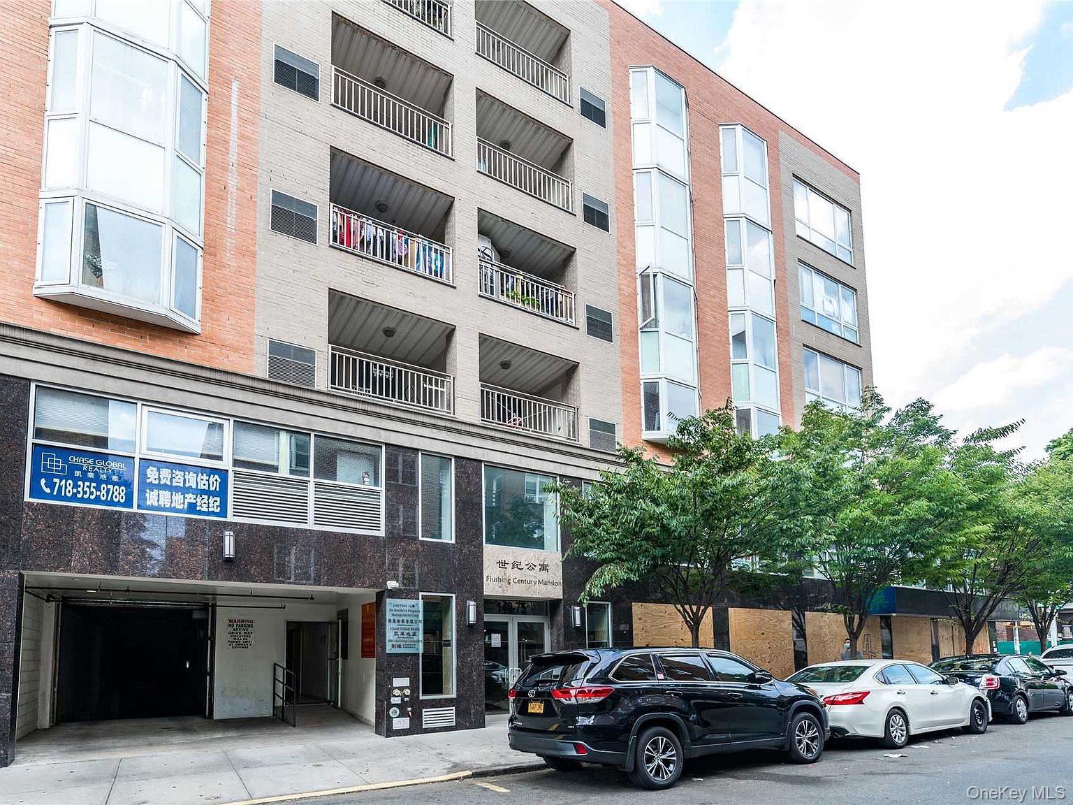 14075 Ash Avenue 7D — photo