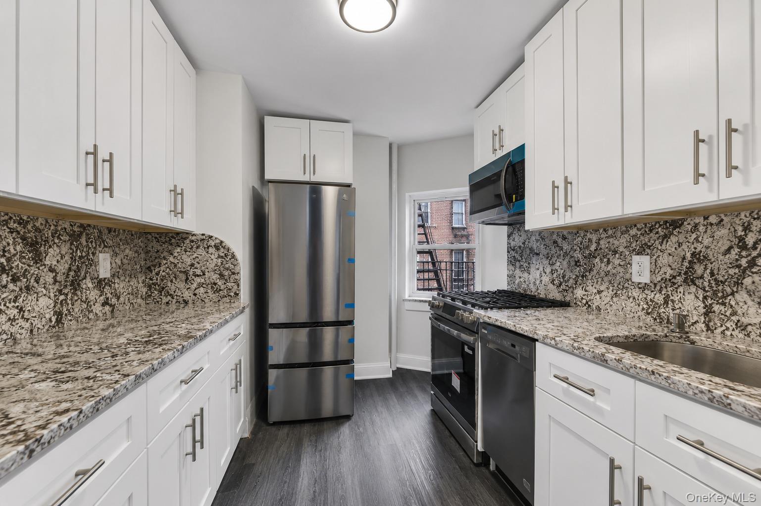 141-12 78th Avenue 3-H — photo