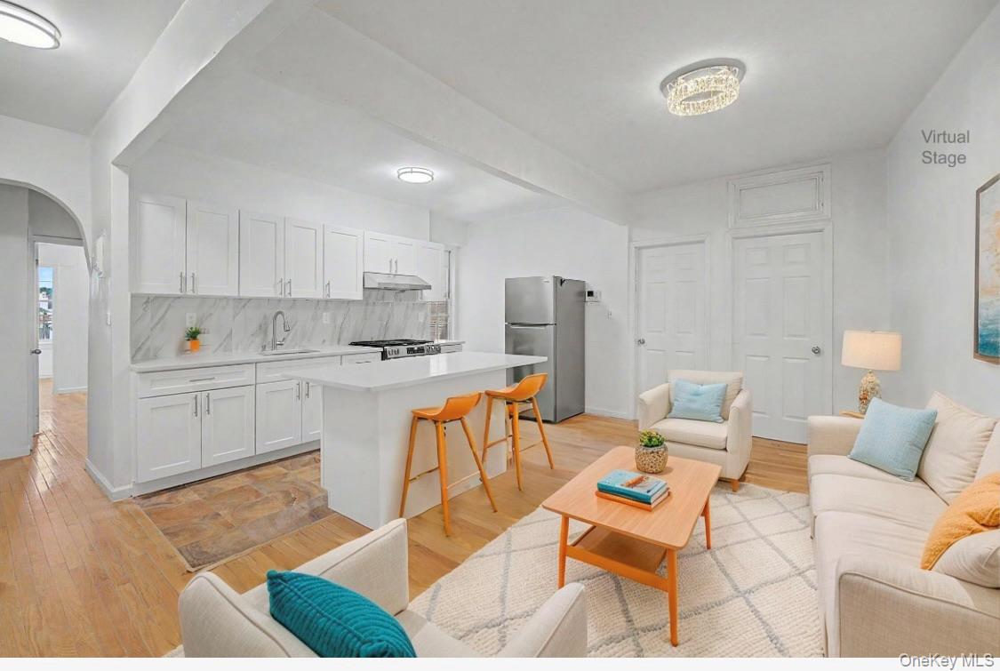 88-11 Elmhurst D2 — photo